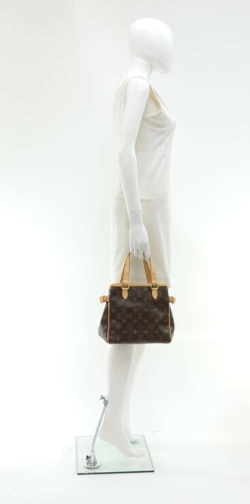 Louis Vuitto Batignolles Monogram Canvas Handbag