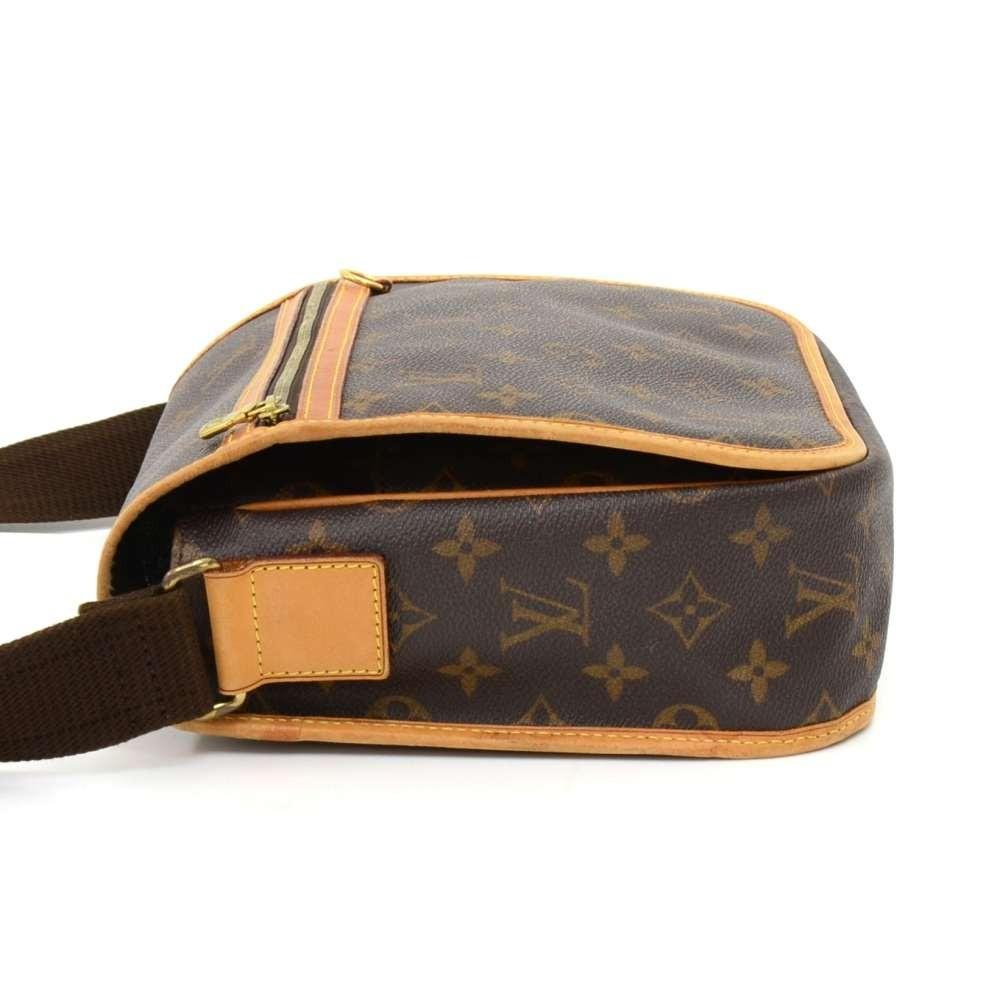 Louis Vuitto Bosphore PM Monogram Canvas Messenger Bag