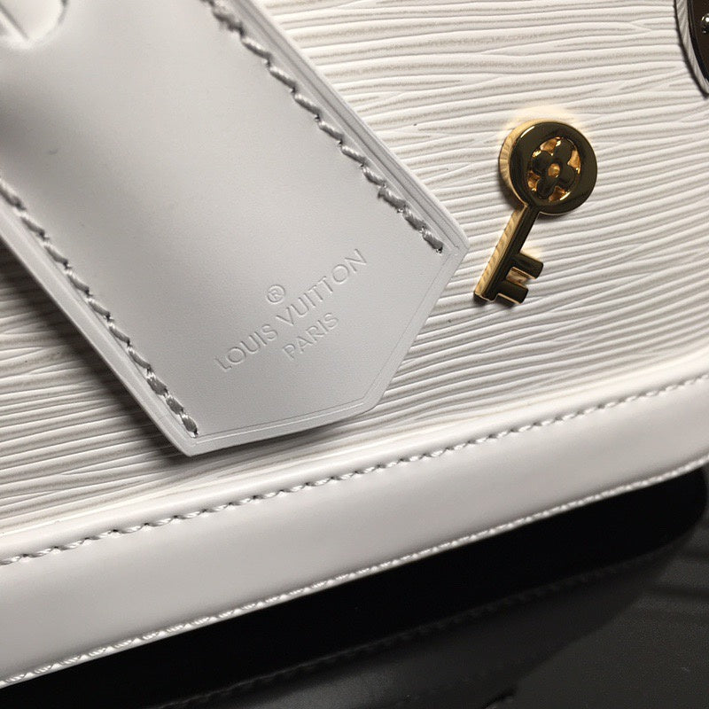 LOV2 Bags - Luxurious Bags  1972