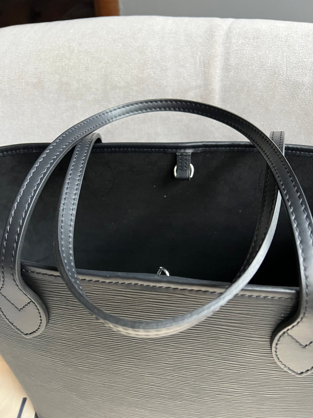 Louis Vuitton Neverfull MM Black Epi Leather (RRP £1,740)