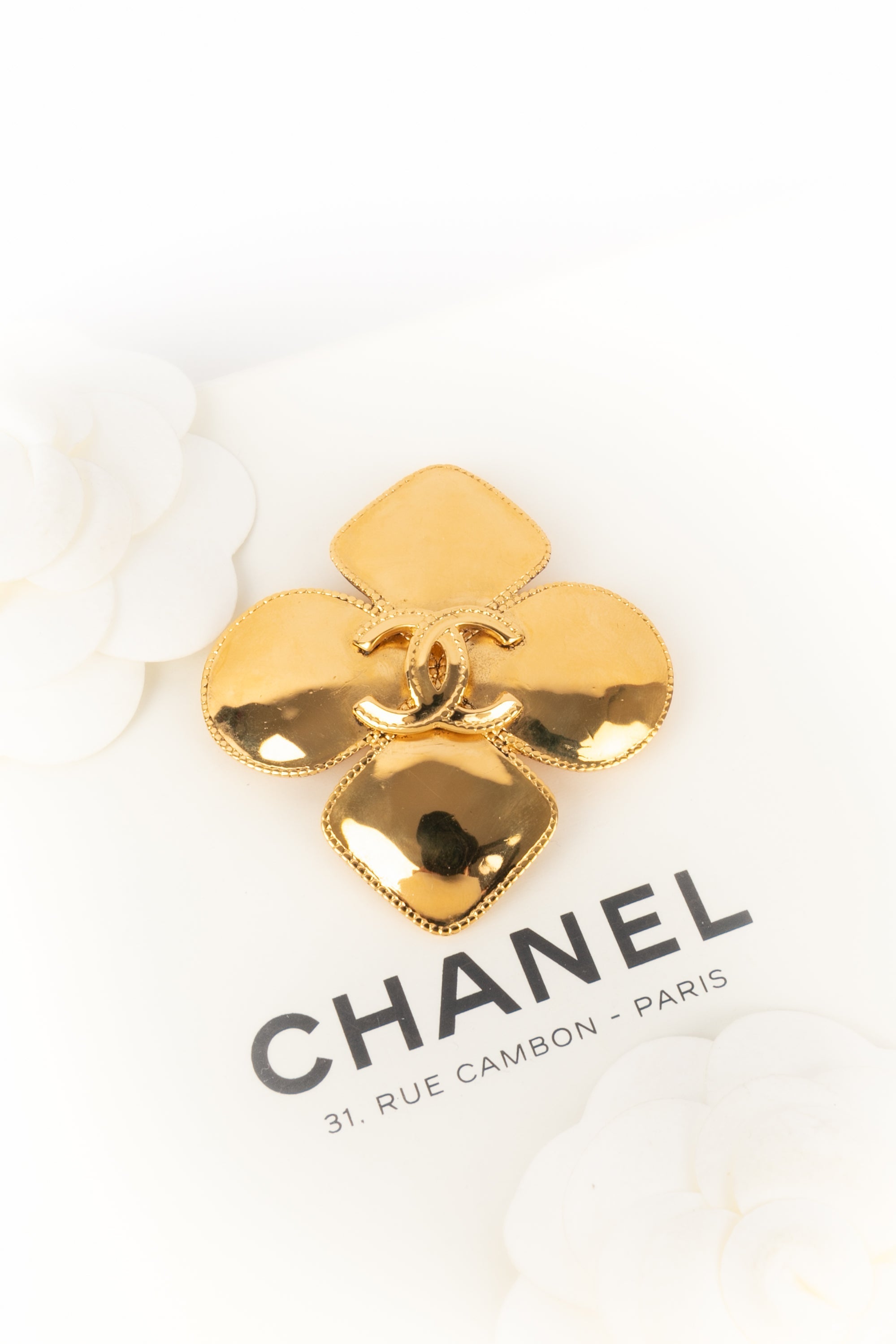 Broche Chanel 1997