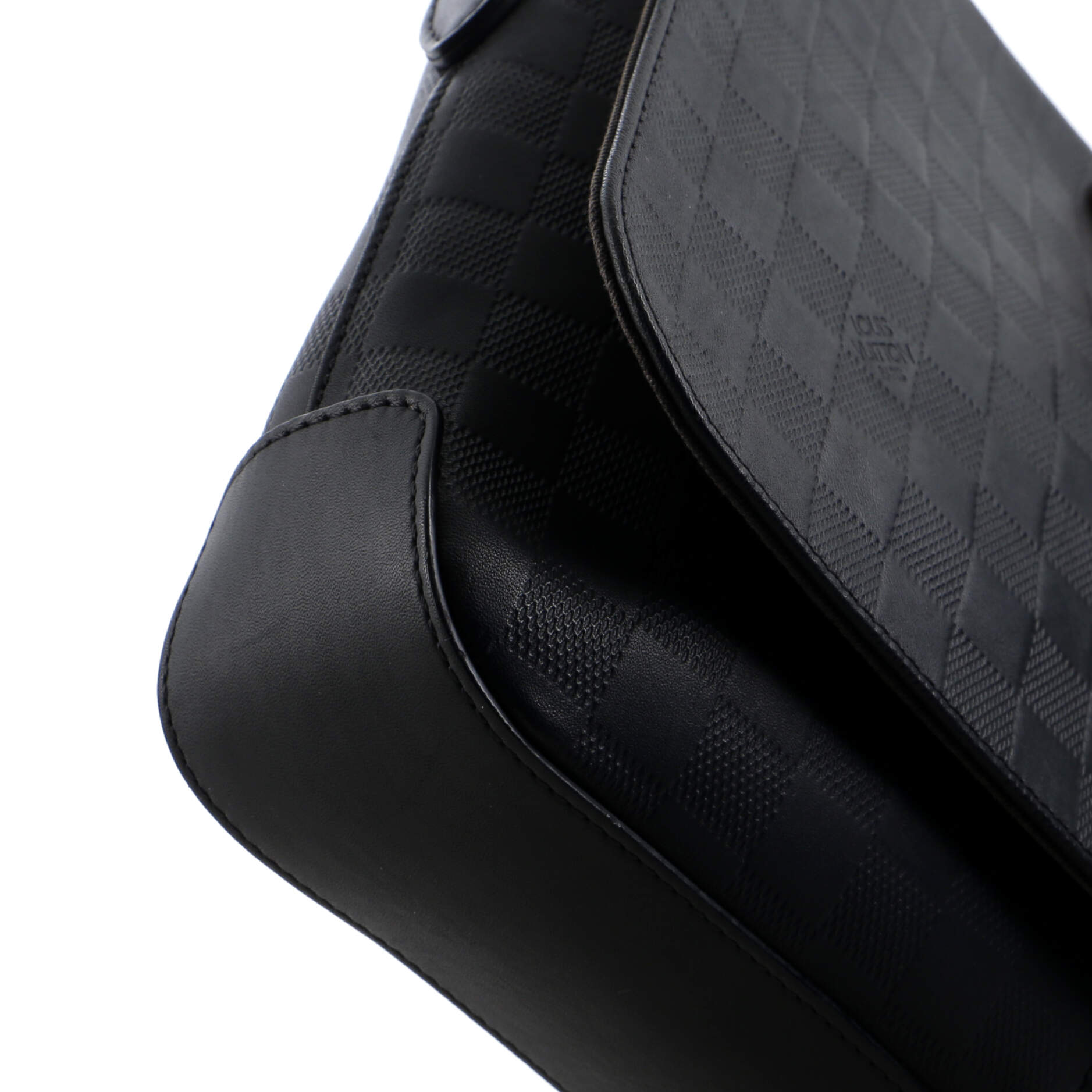 Louis Vuitton District Messenger Bag Damier Infini Leather PM