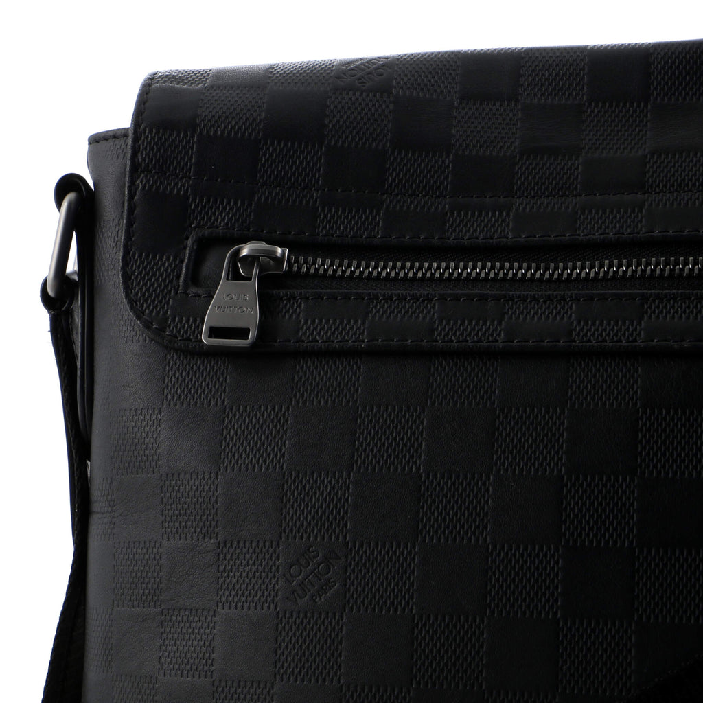 Louis Vuitton District Messenger Bag Damier Infini Leather PM
