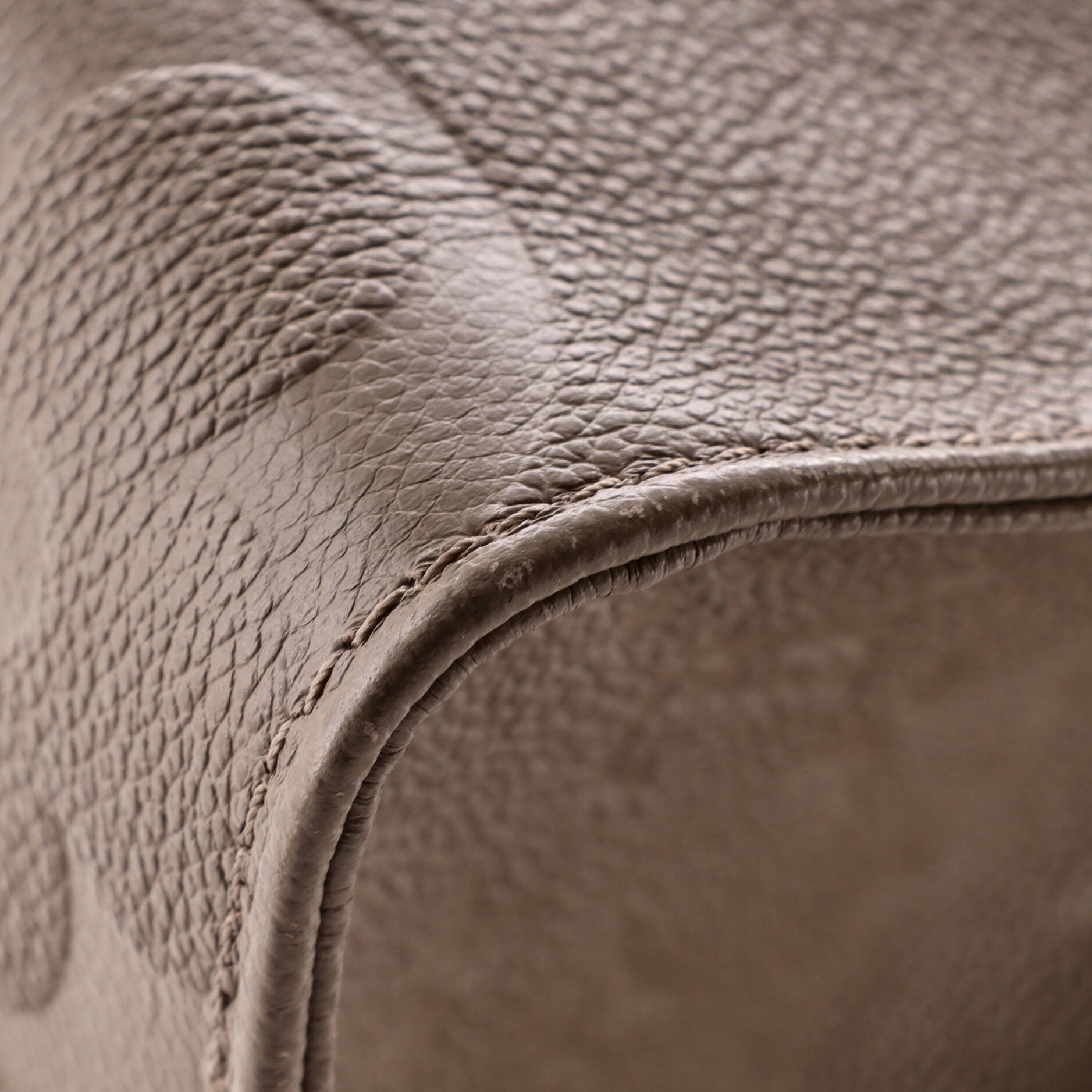 Louis Vuitton OnTheGo Tote Monogram Empreinte Giant MM