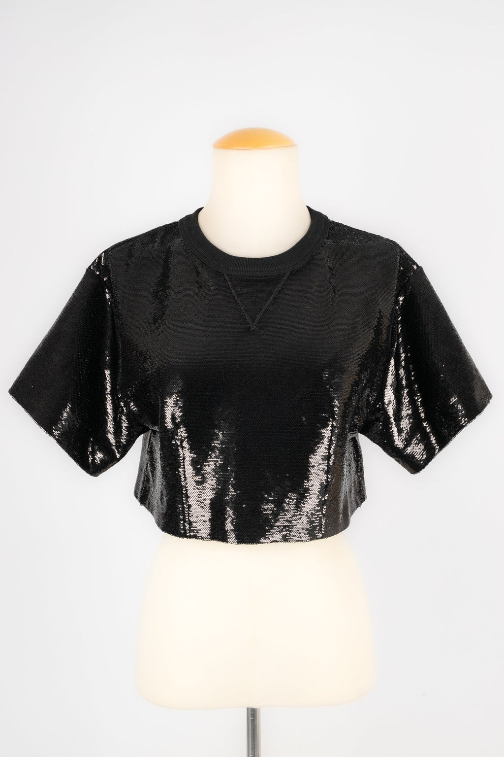 Haut noire à paillettes Chanel