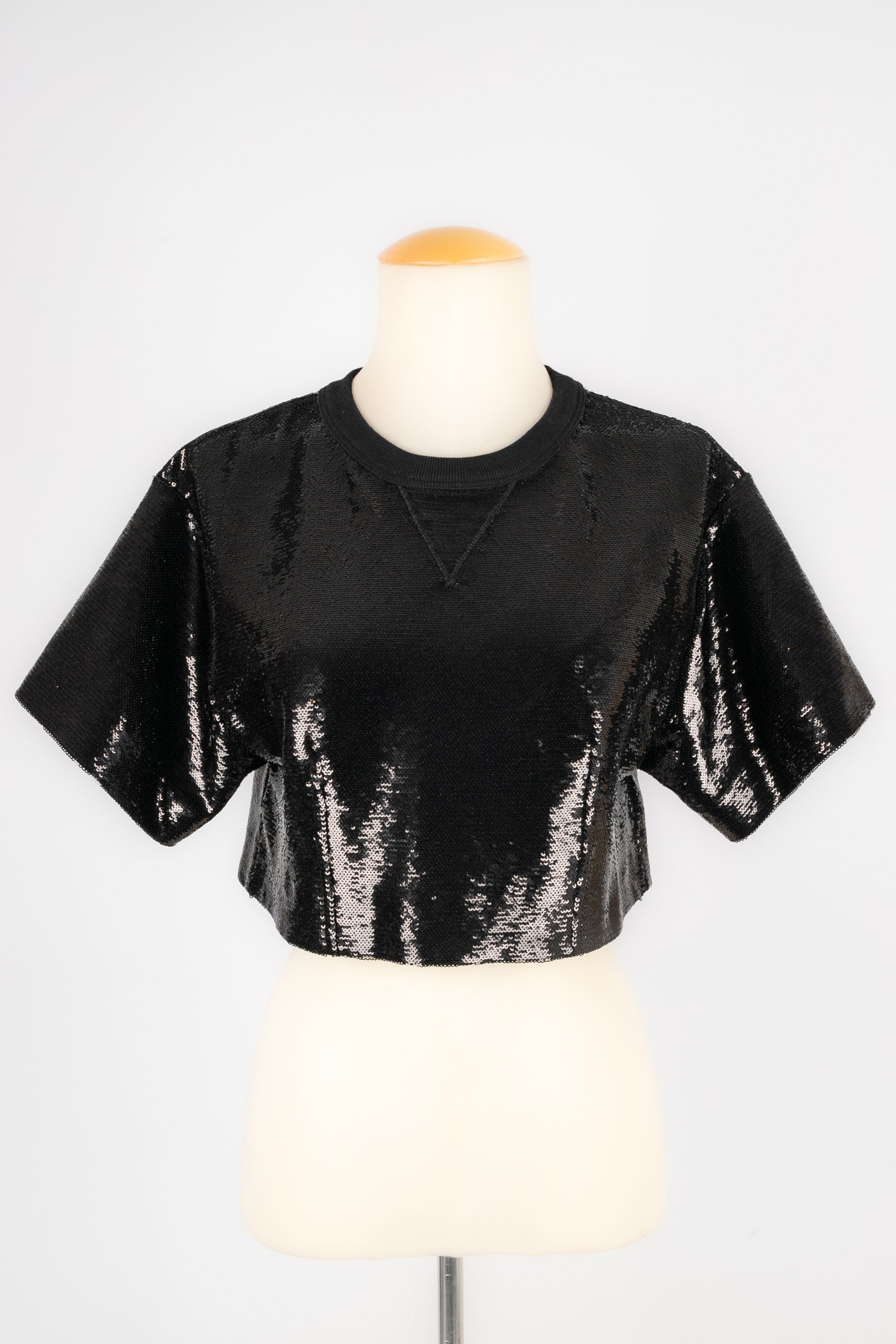 Haut noire à paillettes Chanel