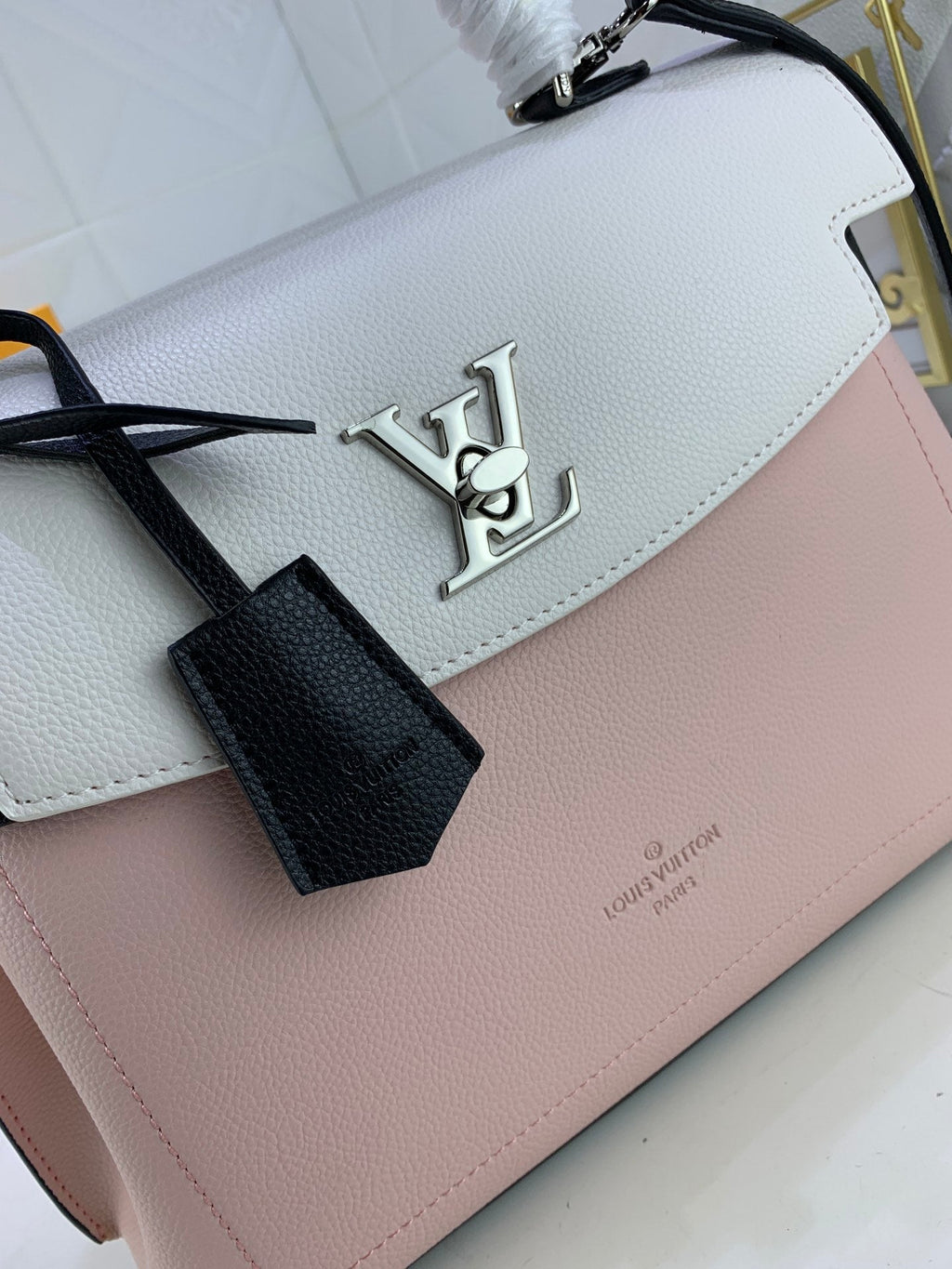 EN - Luxury Bags LUV 746