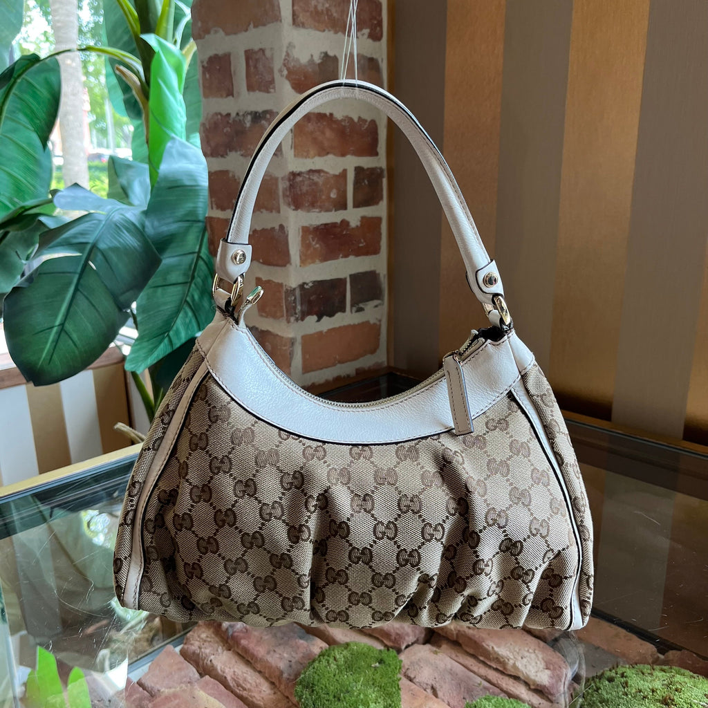 GUCCI Abbey D-Ring Original GG Canvas Small Shoulder Bag