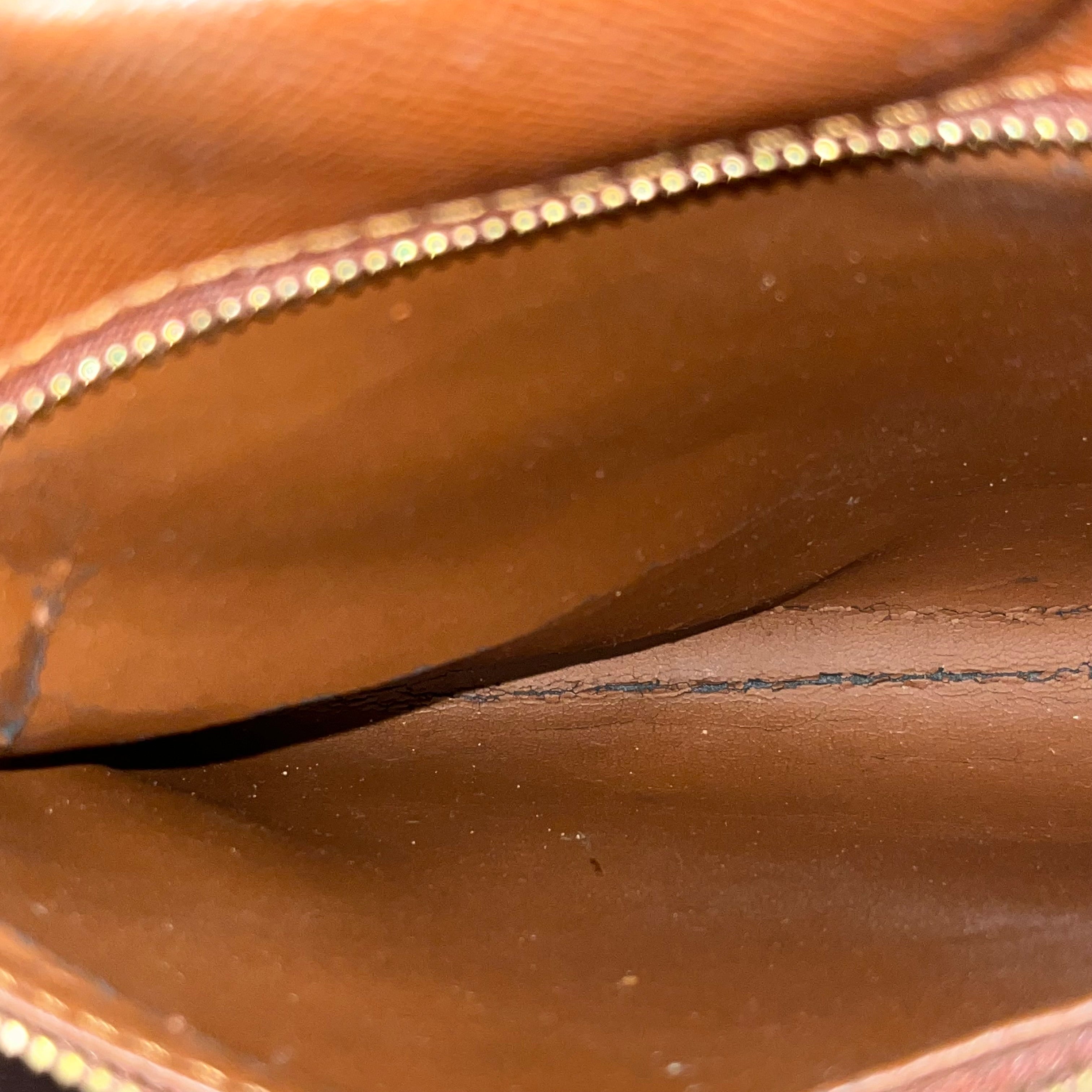 LOUIS VUITTON Boulogne 30 Monogram Canvas Hobo Bag