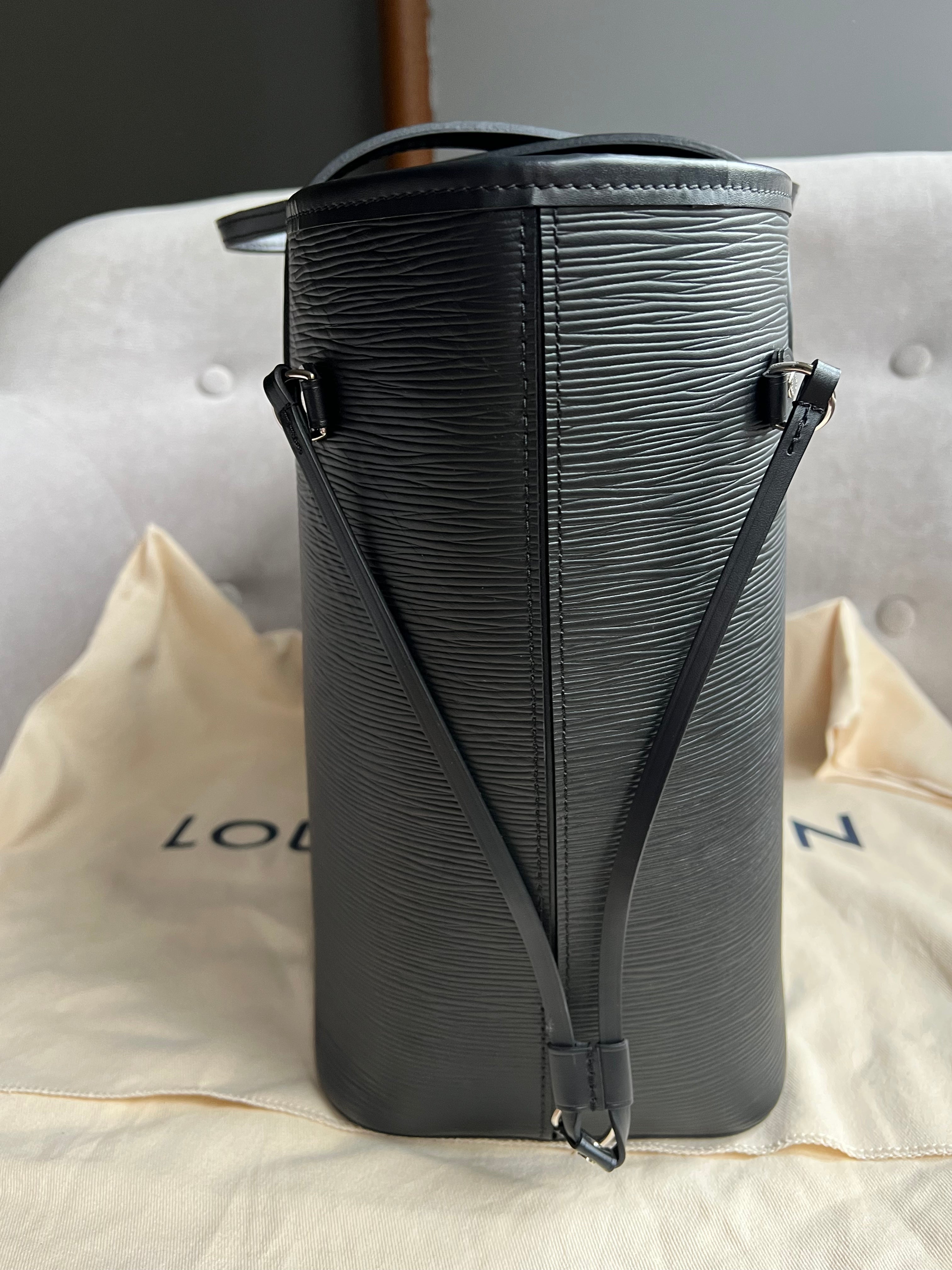 Louis Vuitton Neverfull MM Black Epi Leather (RRP £1,740)