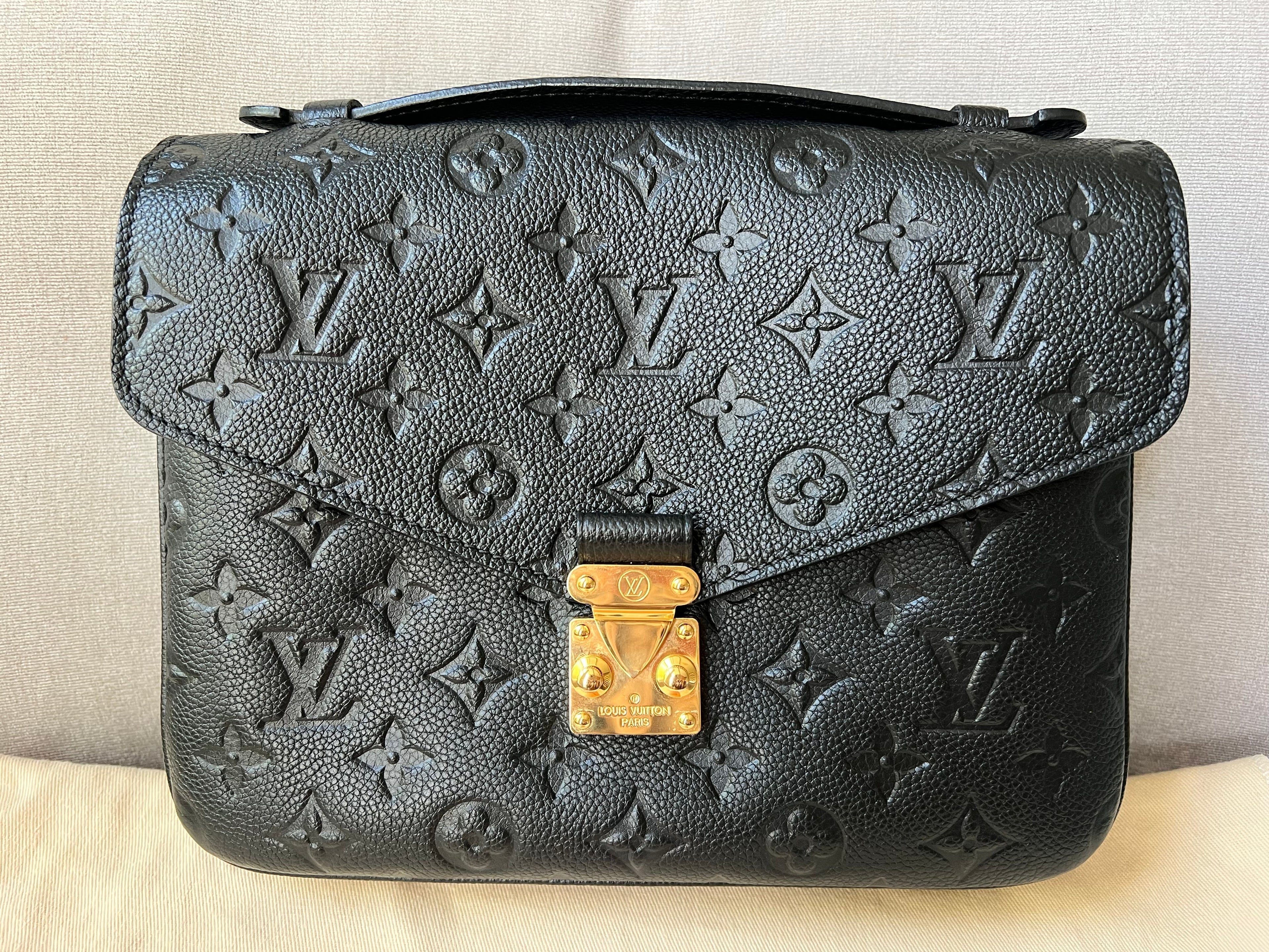 Louis Vuitton Pochette Metis Black Empreinte (RRP £2,110)