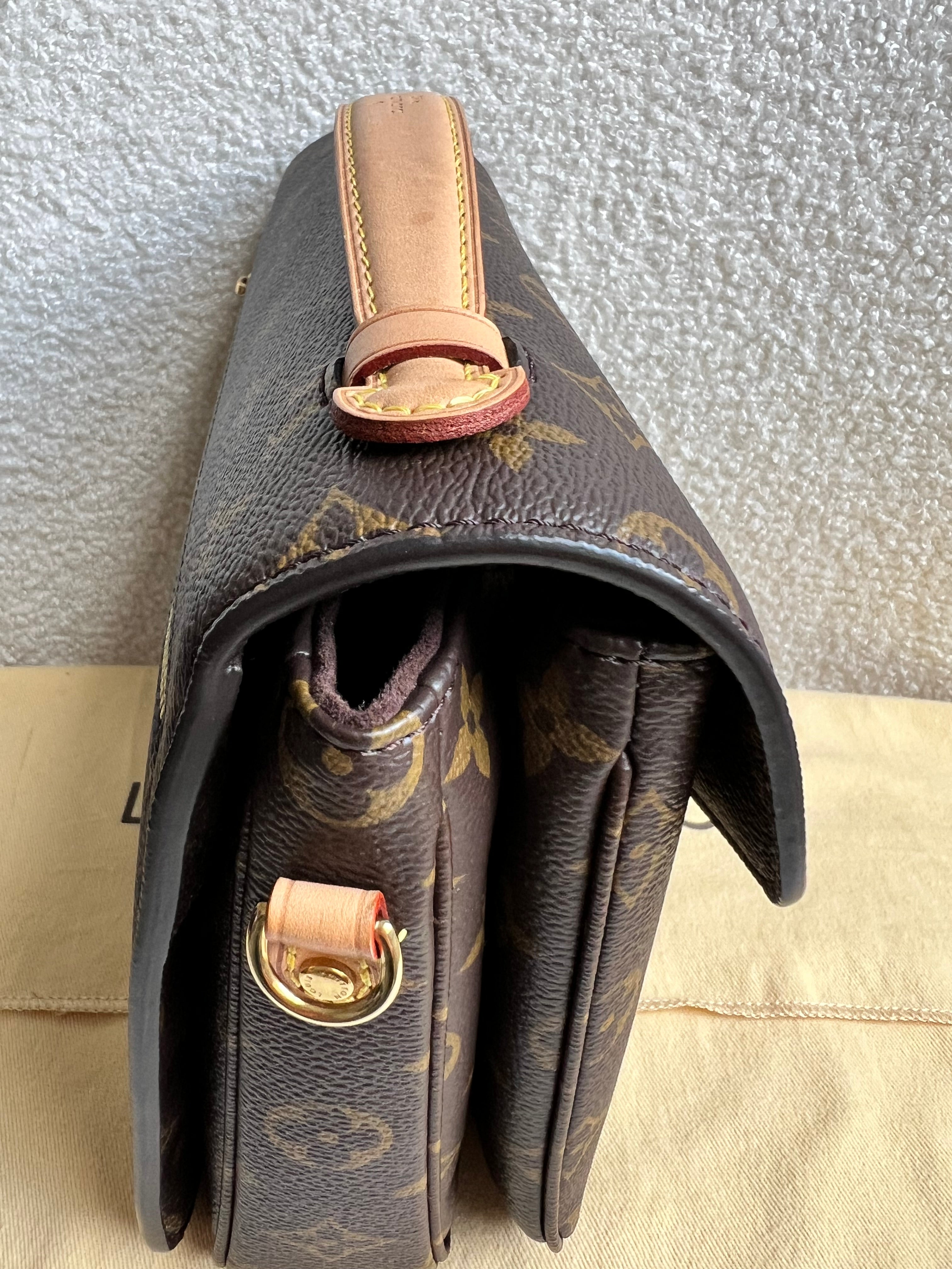 Louis Vuitton Pochette Metis Monogram (RRP £1,970)