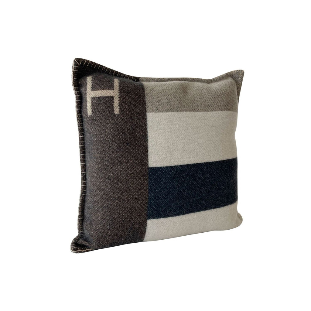 HermÃƒÆ’Ã‚Â¨s H Casaque Pair Throw Pillow