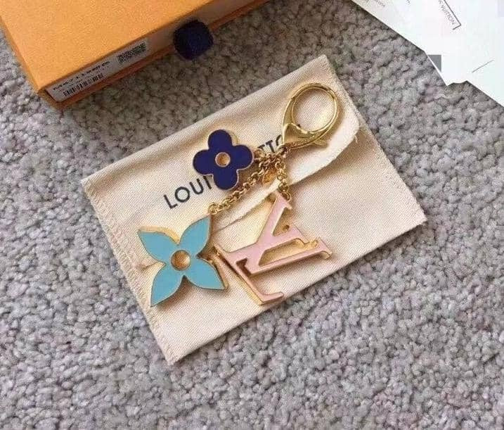 EN - Lux Keychains LUV 034 NEW