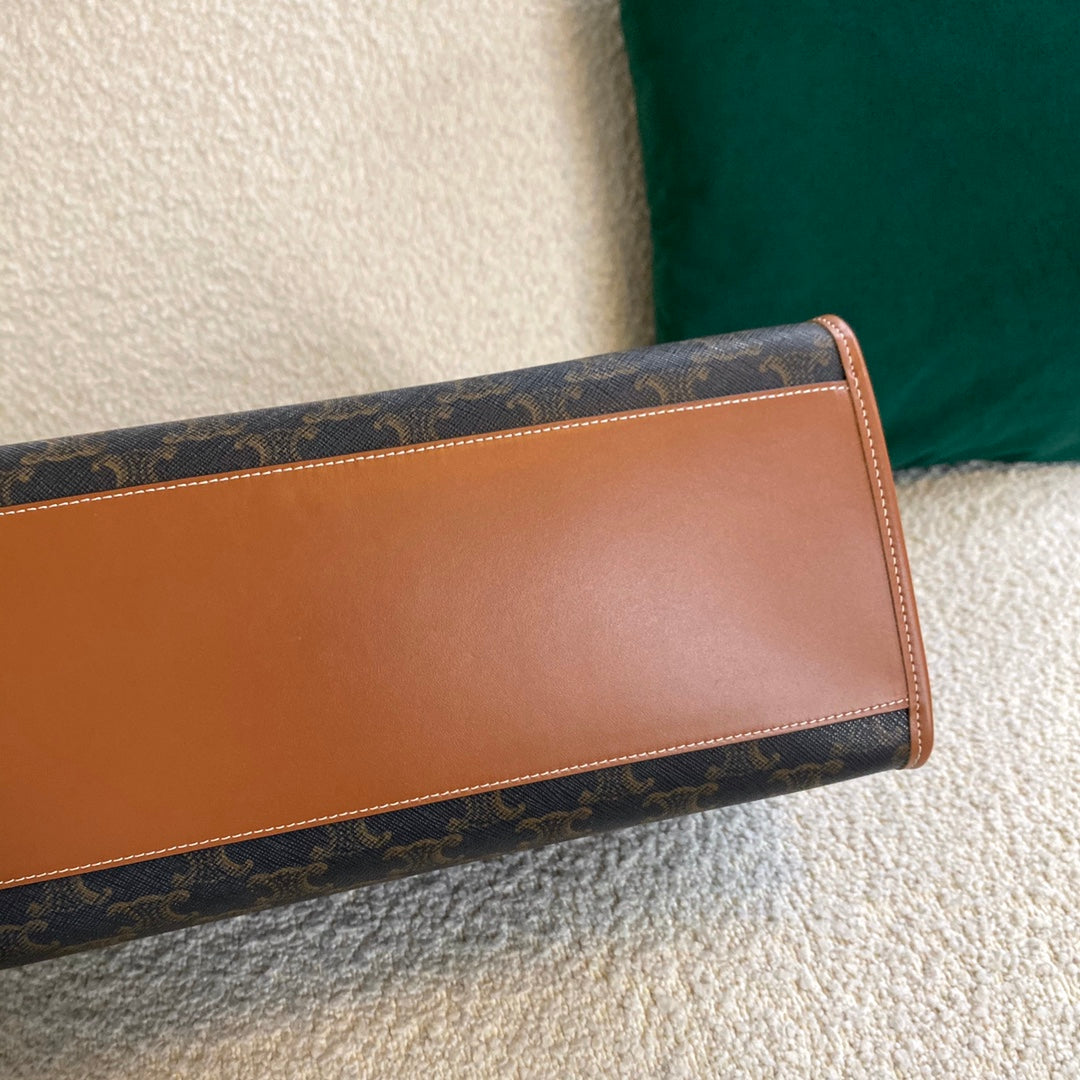 GLAMI Horizontal Cabas In Triomphe Canvas Tan For Women 17in/43cm 197912BZJ.04LU