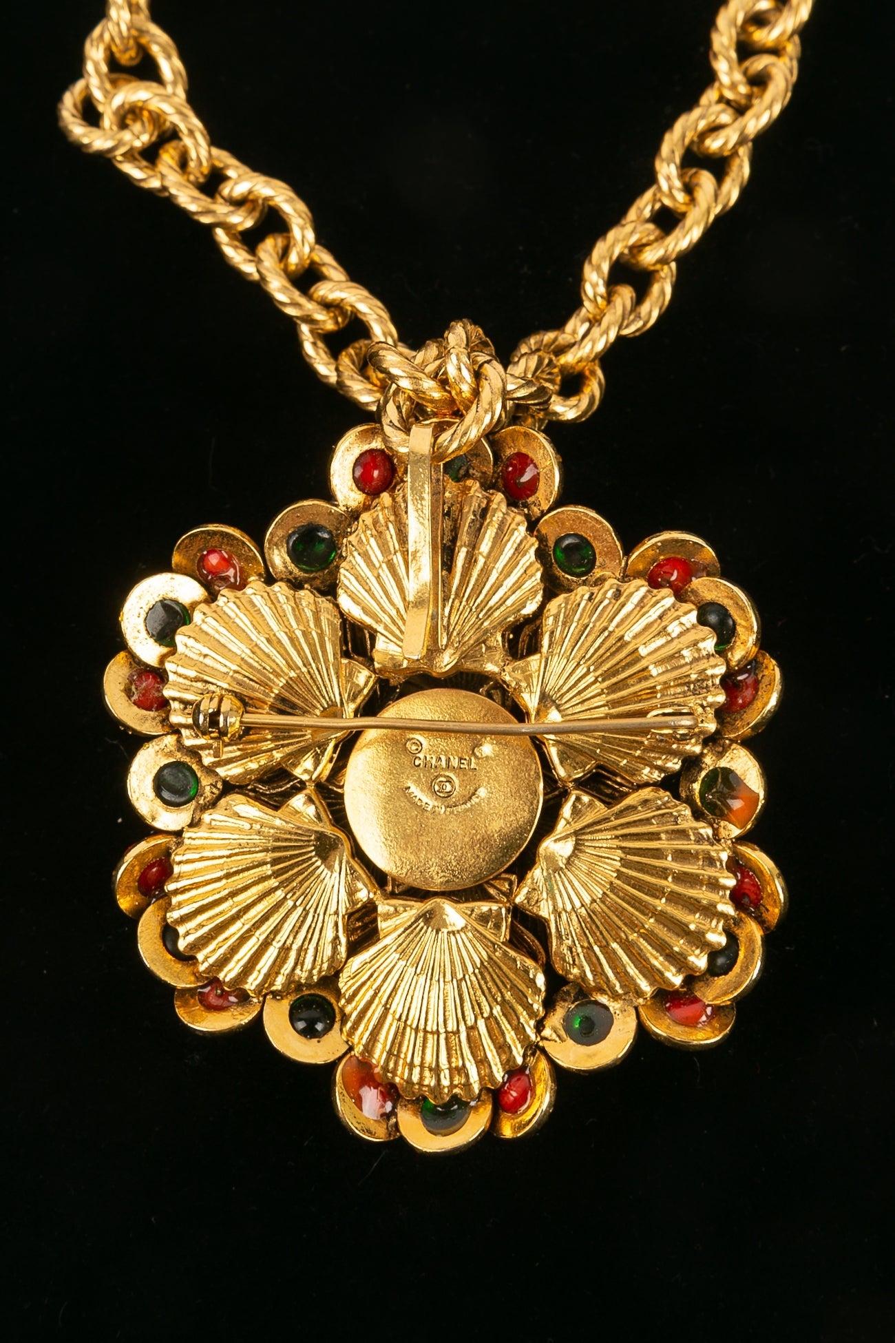 Collier Chanel