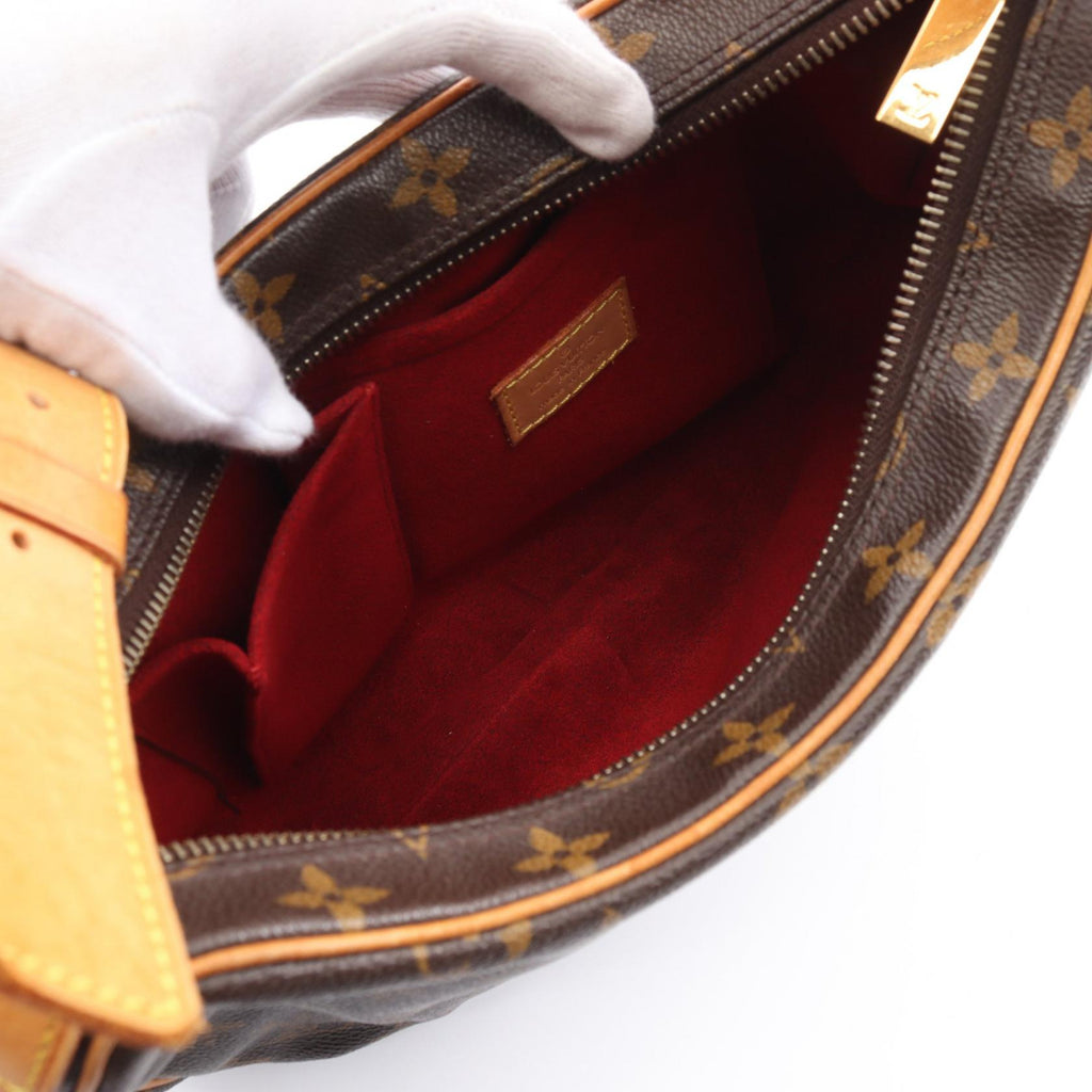 Louis Vuitton Monogram Croissant MM Canvas Shoulder Bag