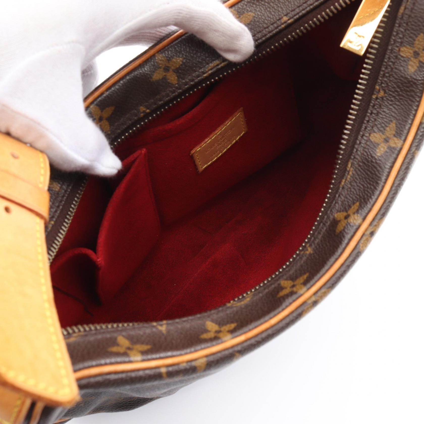 Louis Vuitton Monogram Croissant MM Canvas Shoulder Bag