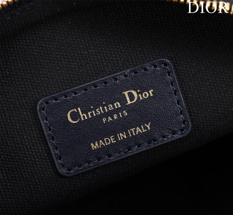 ELE - Dir Bags - 1704