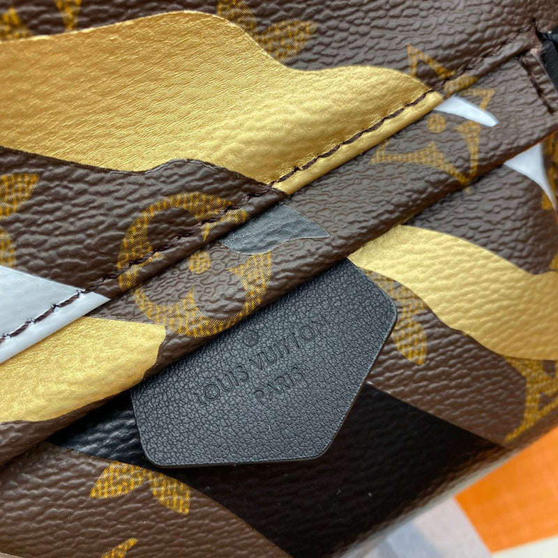 LOV2 Bags - Luxurious Bags  1851