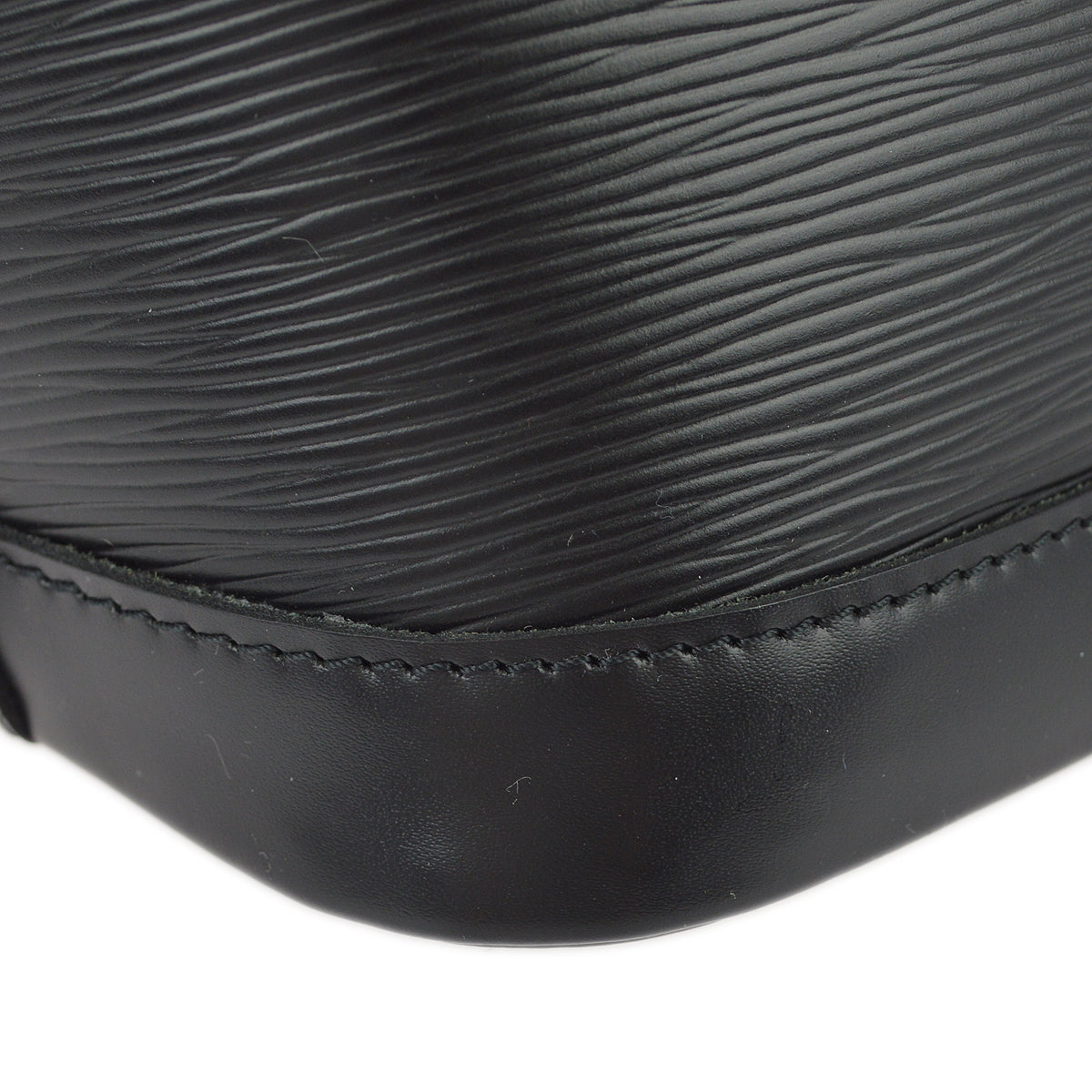 Louis Vuitton 1999 Black Epi Alma M52142