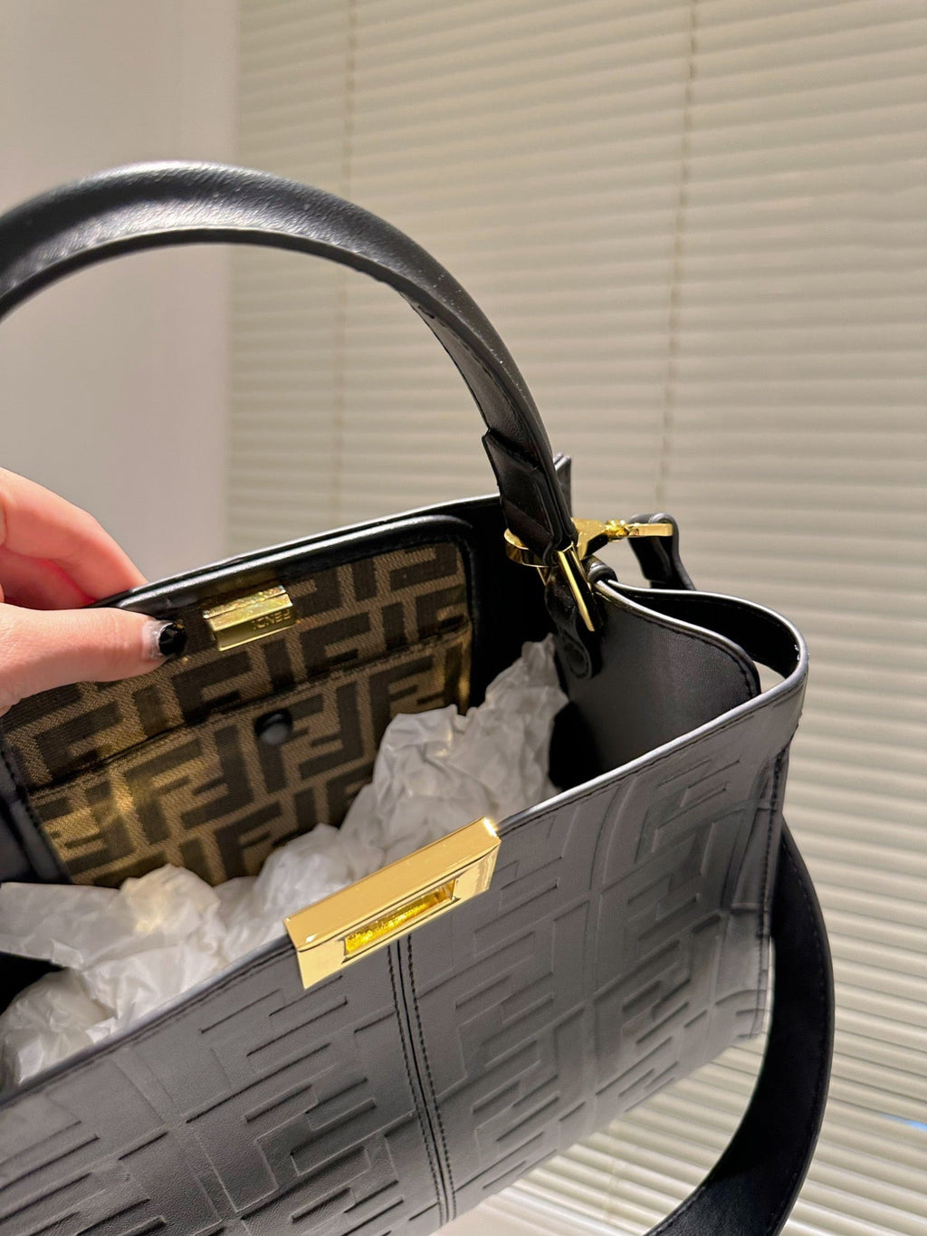 EN - Luxury Bags FEI 284