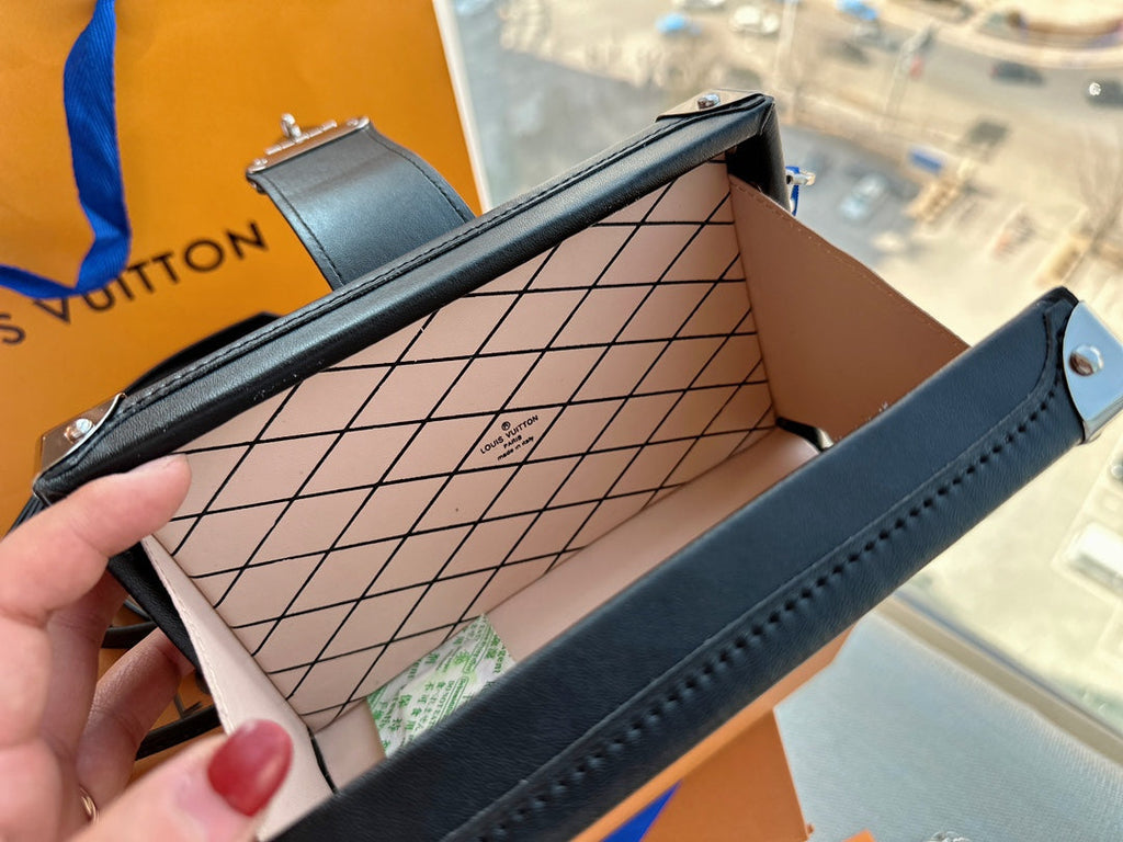 EN - Luxury Bags LUV 726