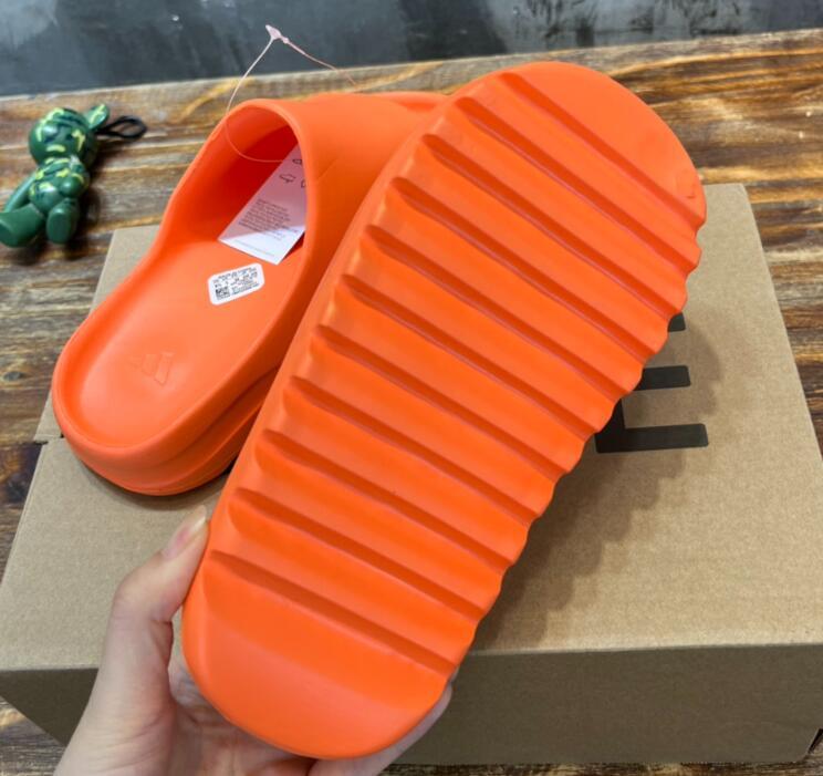 SAMC - YZO Sneakers - 147