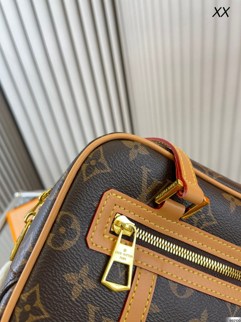 EN - New Lux Bags LUV 551