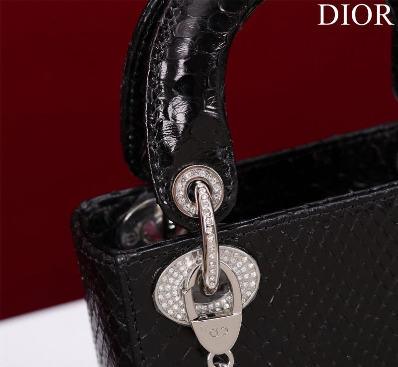 ELE - Dir Bags - 104