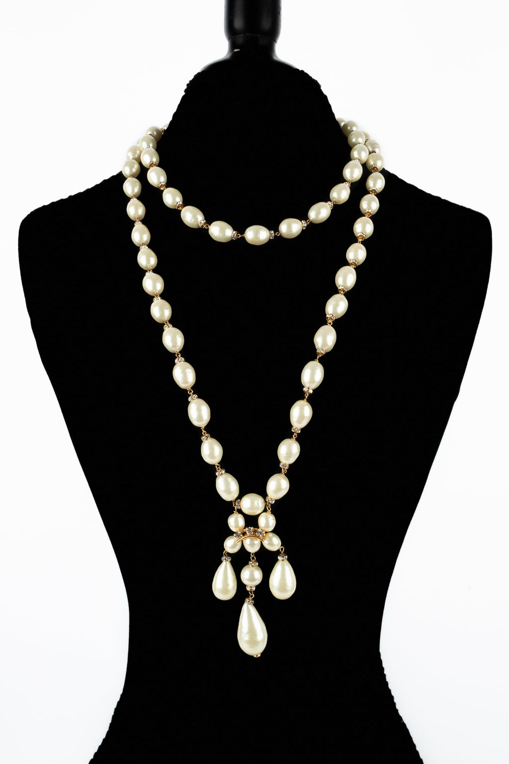 Collier de perles Chanel 1980's