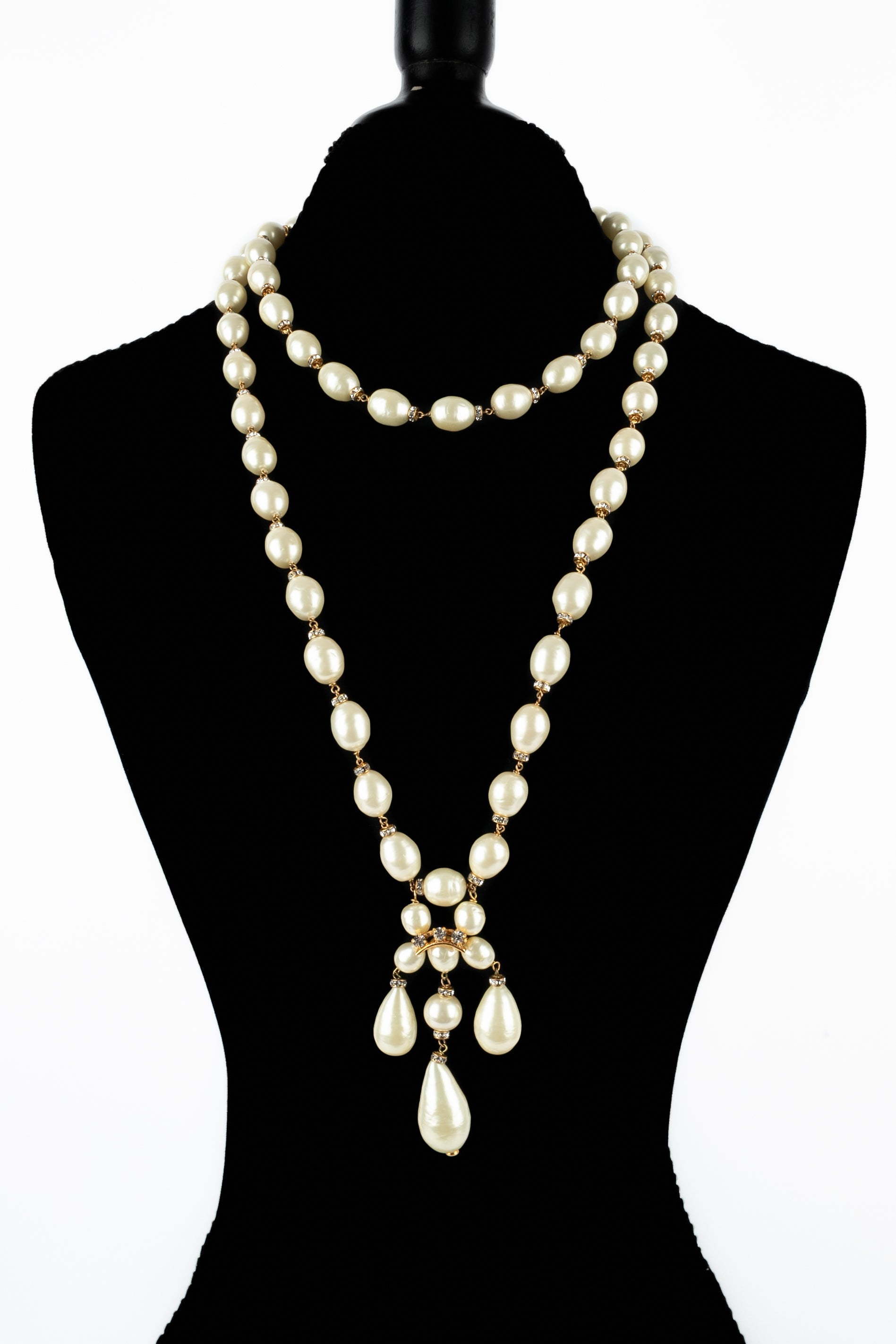 Collier de perles Chanel 1980's