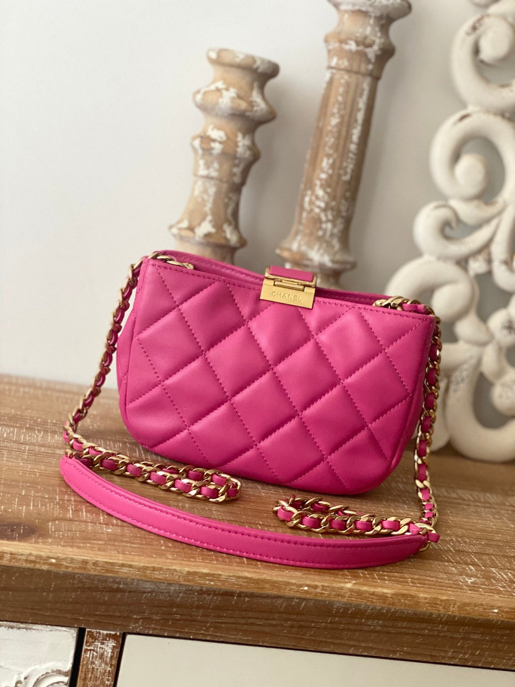 CHLSmall Hobo Bag Gold Hardware PiNike For Women, Women’s Handbags, Shoulder Bags 7.5in/19cm