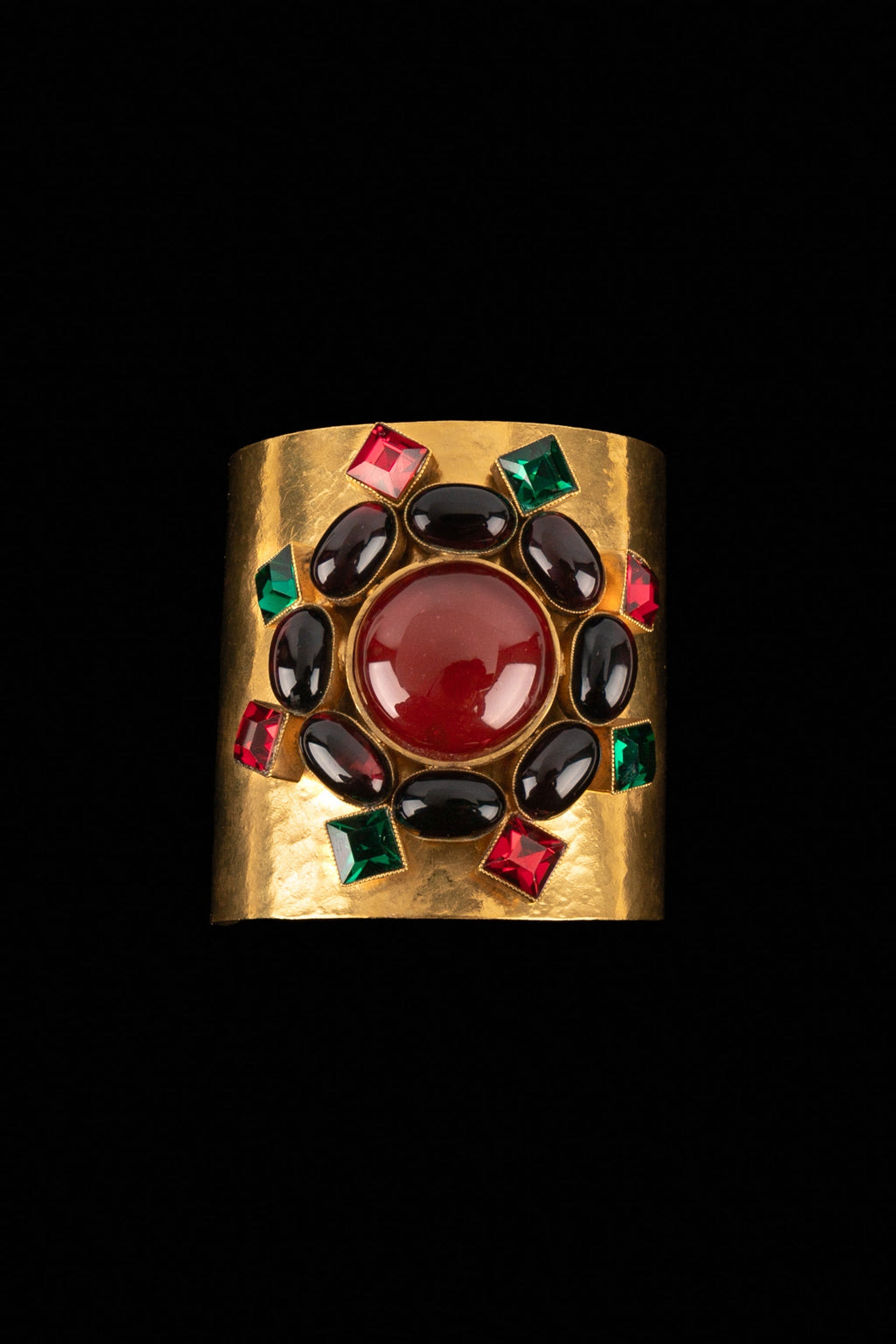 Bracelet manchette Chanel hiver 1996