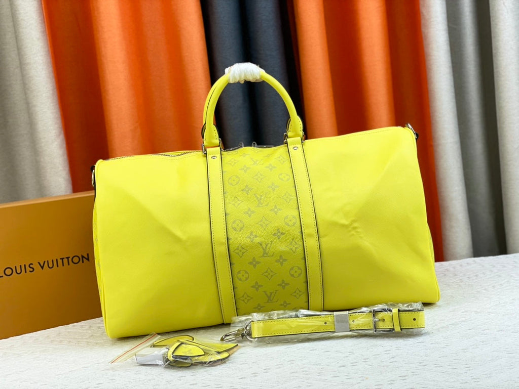 EN - New Arrival Bags LUV 670