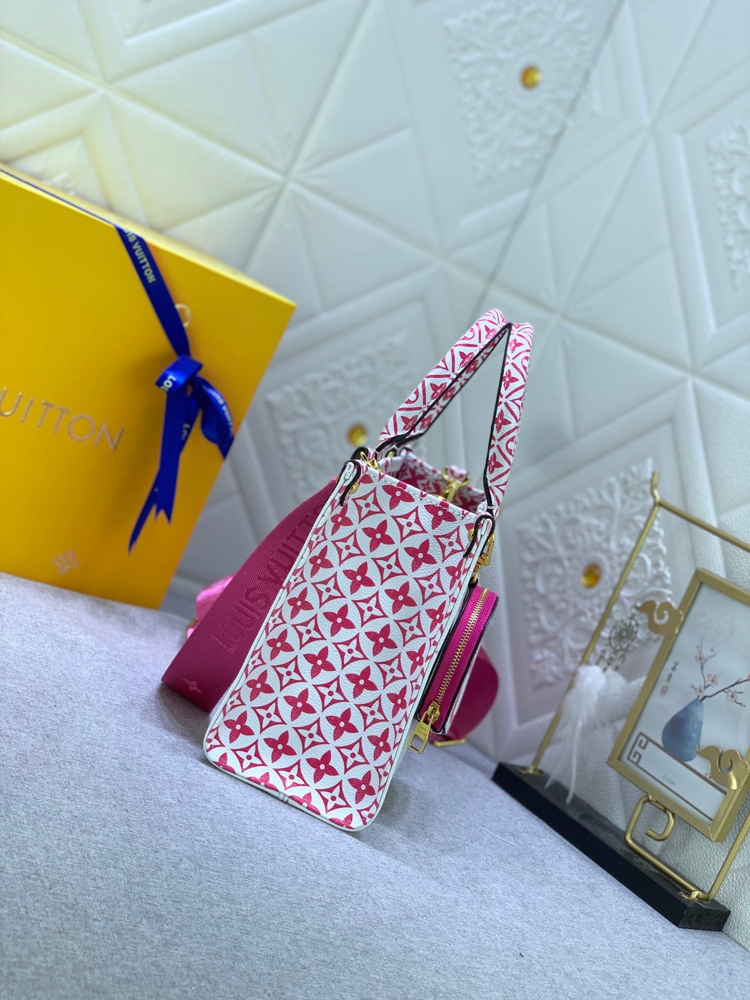 EN - Luxury Bags LUV 818