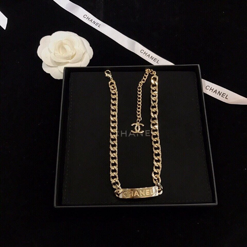 EN - Lux Necklace CHL018