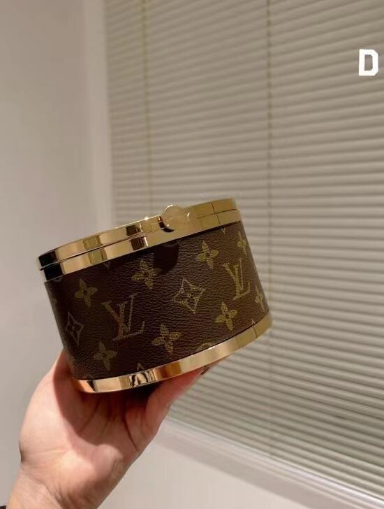 SAMC - LOV Bags - 1312