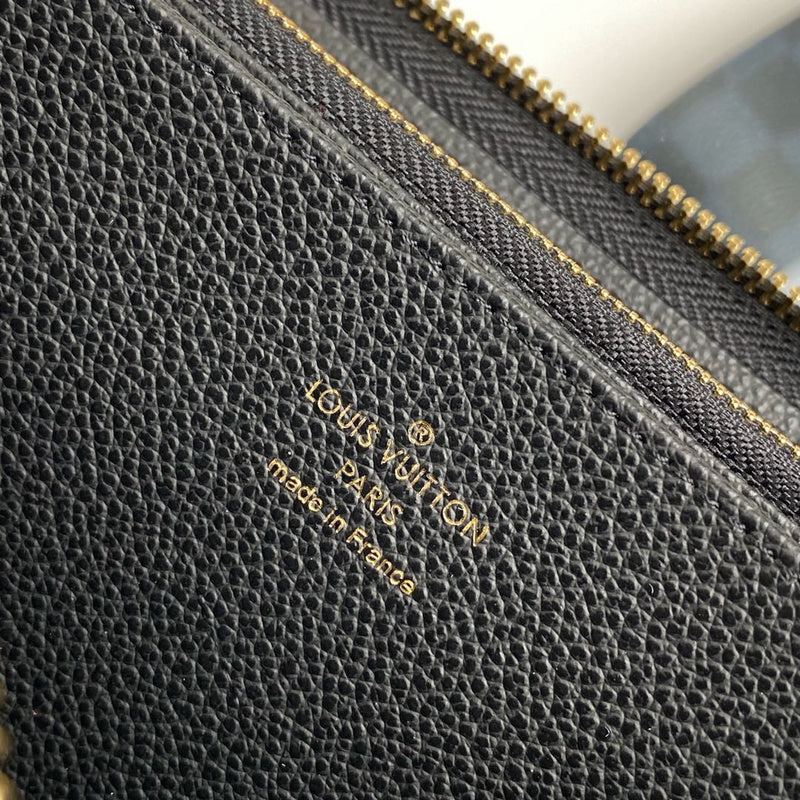 LOV2 Bags - Luxurious Bags  1824