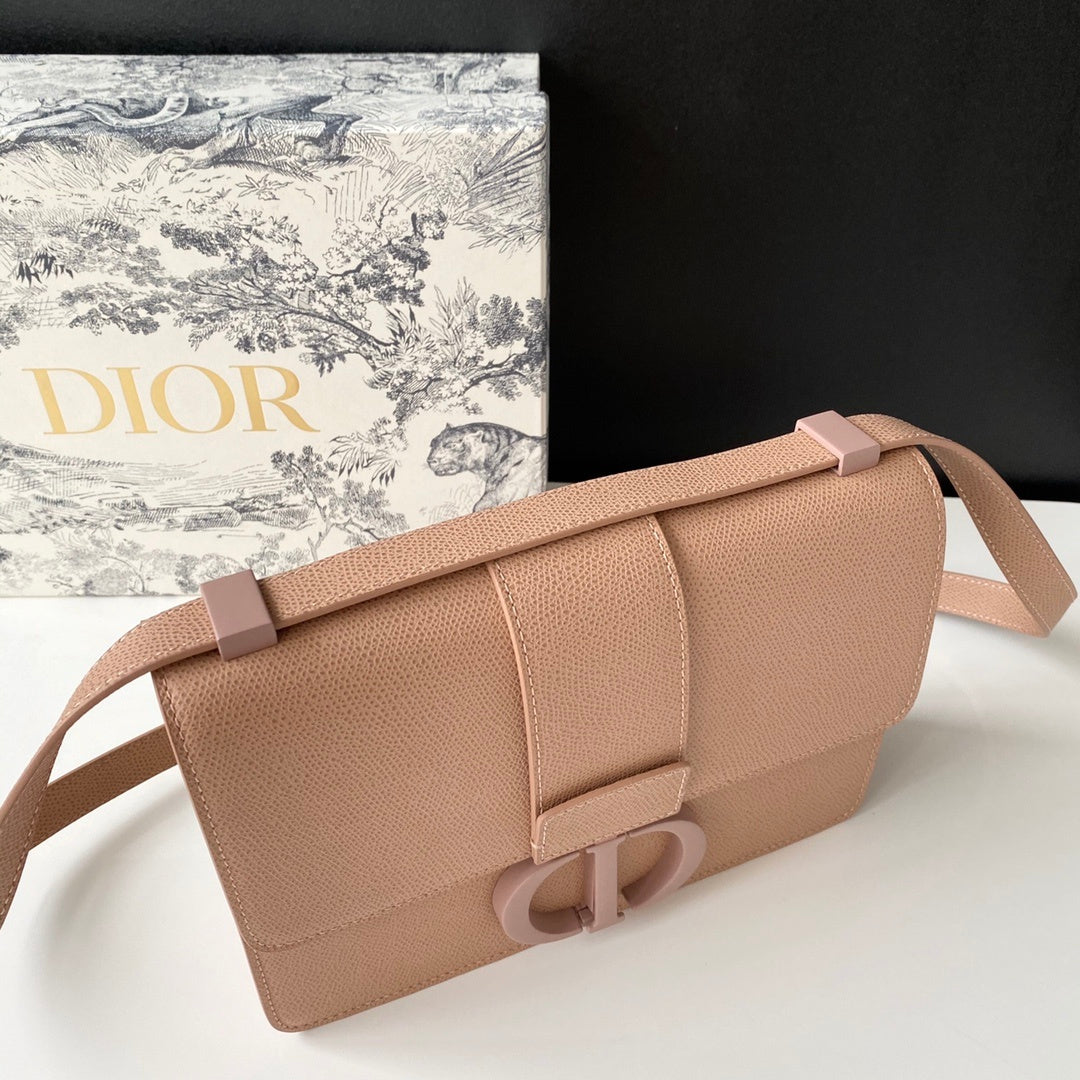 GLAMI 30 Montaingne Bag For Women 24cm/9.5in CD M9203UMOS_M46E