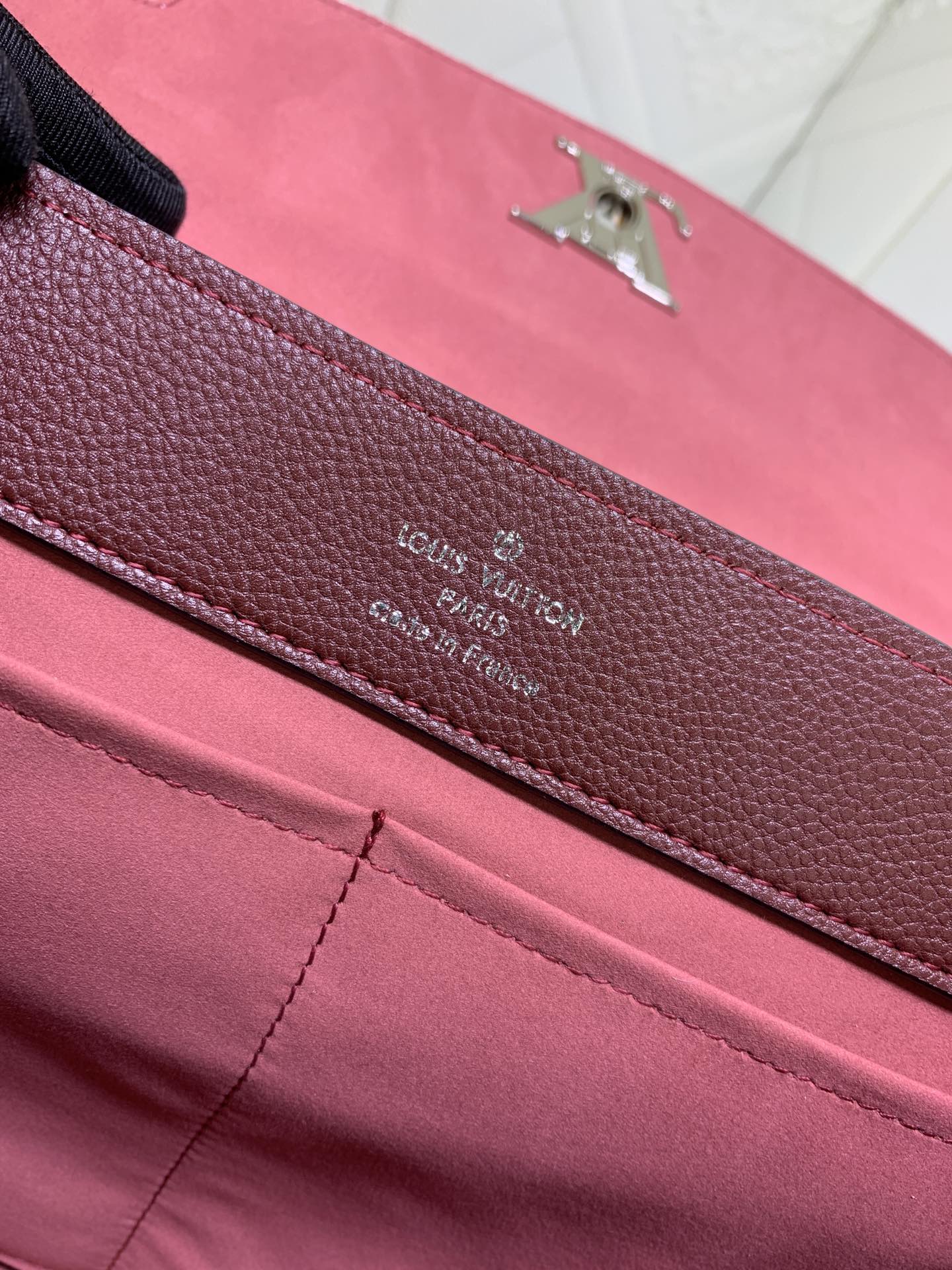 EN - Luxury Bags LUV 747
