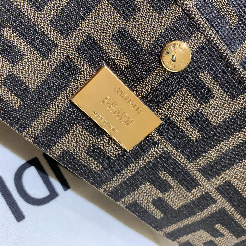 FI Baguette Jacquard Fabric InterlaGLAMI For Women, Bags 10.2in/26cm FF 8BR600