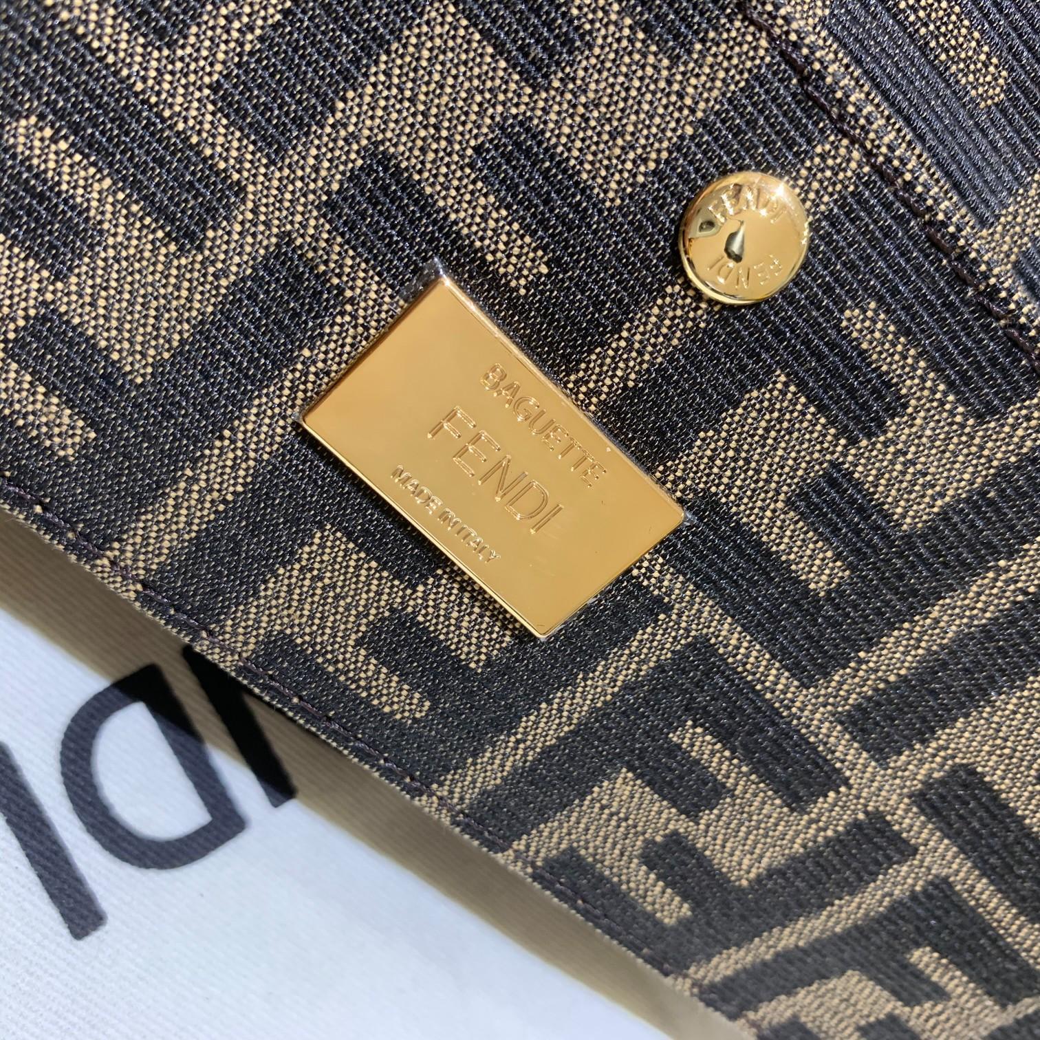FI Baguette Jacquard Fabric InterlaGLAMI For Women, Bags 10.2in/26cm FF 8BR600