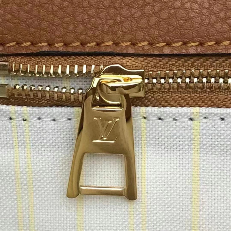LOV2 Bags - Luxurious Bags  2494