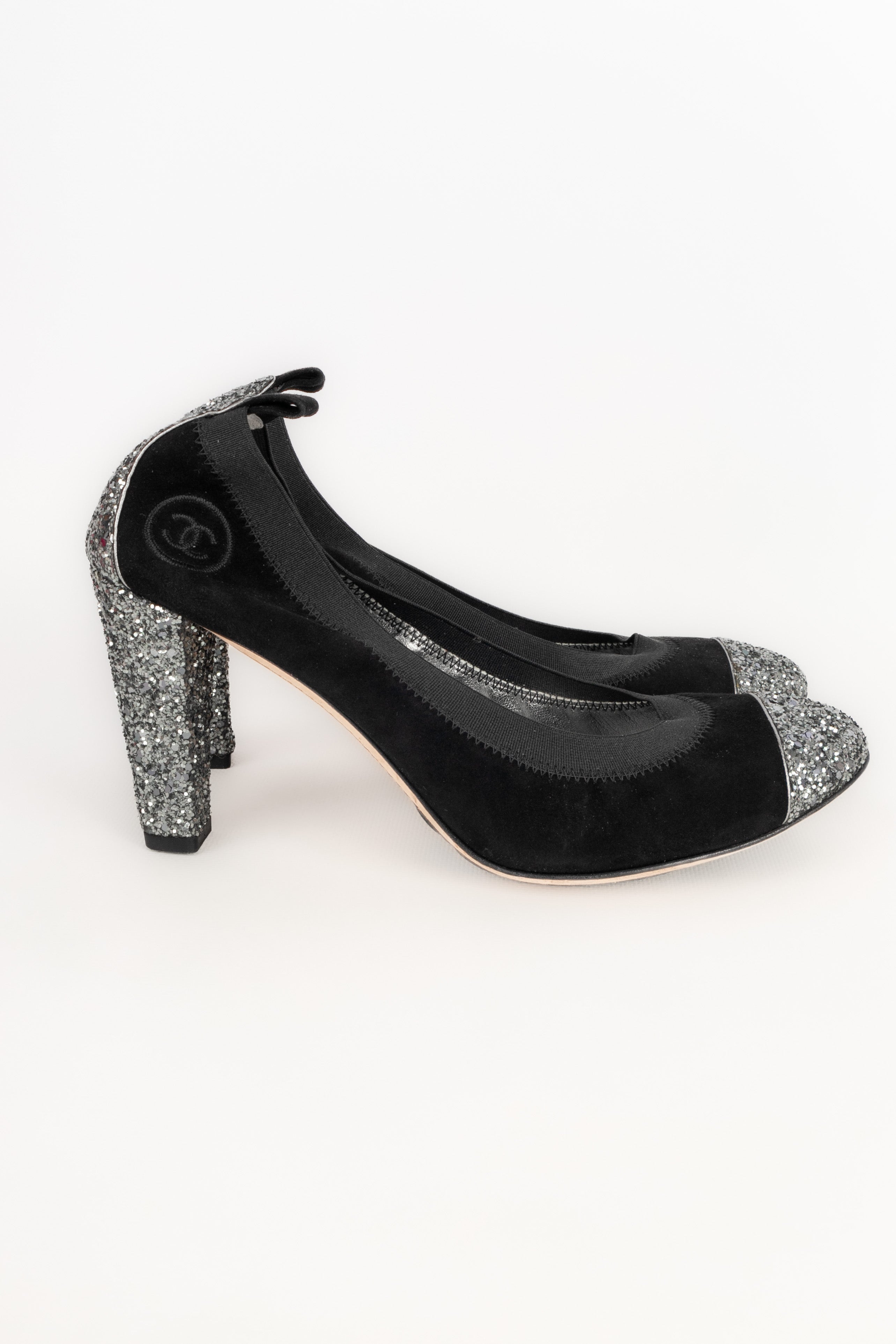 Escarpins à paillettes Chanel
