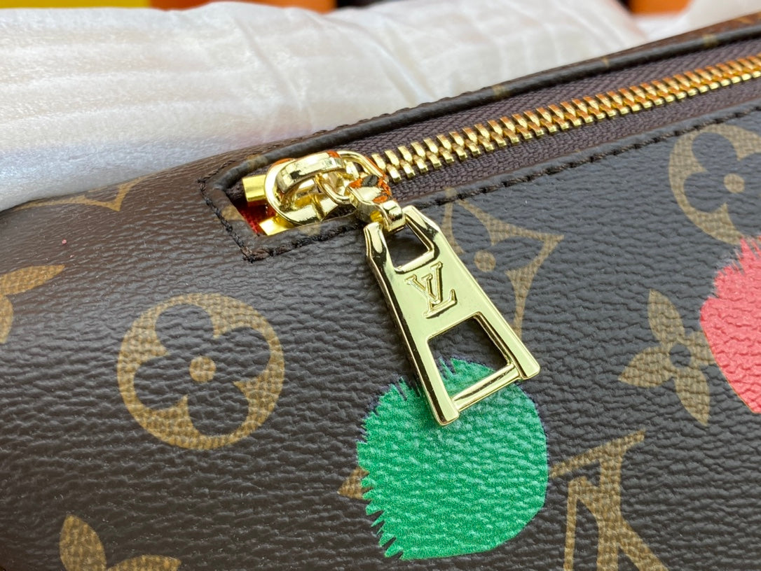 EN - Luxury Bags LUV 830