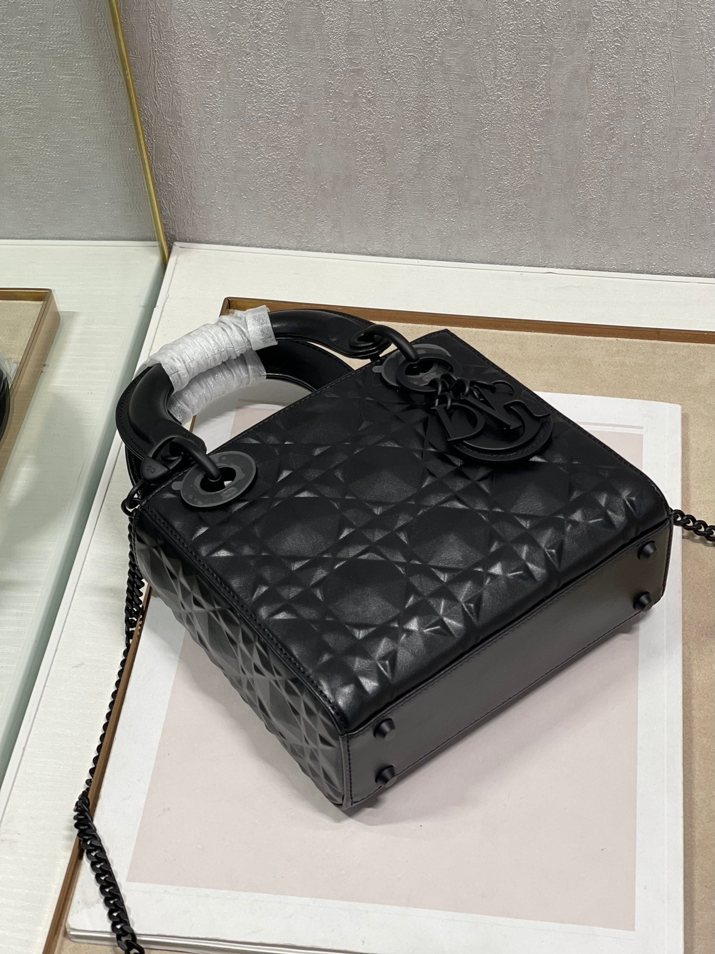 GLAMI Mini Lady Bag Cannage with Beaded Motif, Black, For Women WomenÃ¢â‚¬â„¢s Handbags, Crossbody Bags, 17cm CD M0505SNEA_M900