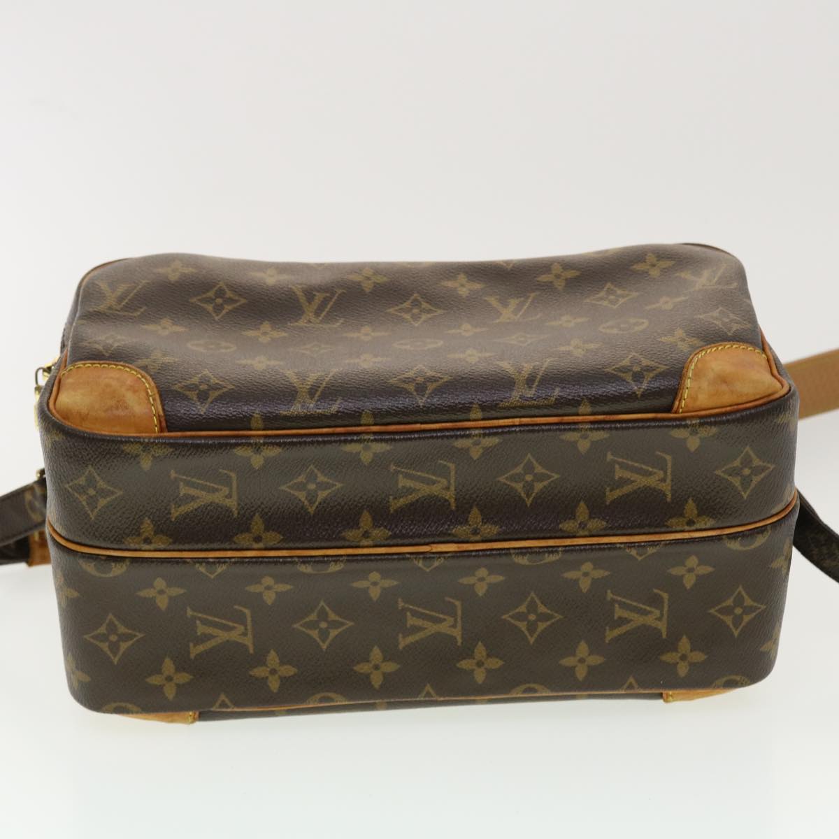 Louis Vuitton Nile  Canvas Shoulder Bag ()