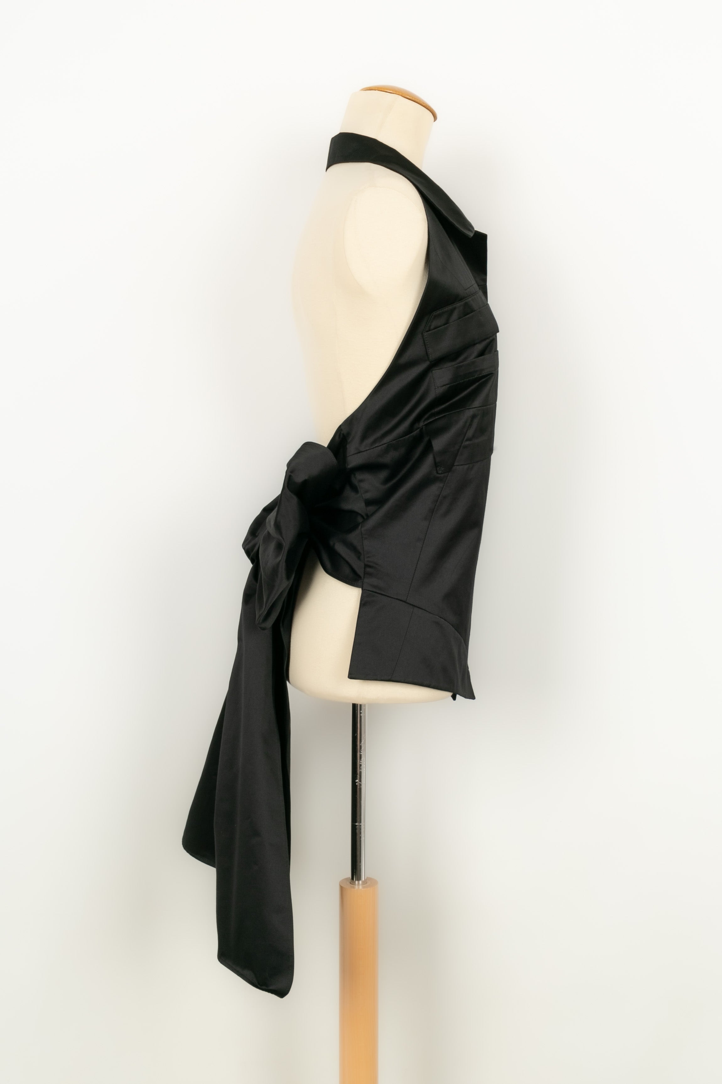 Haut noir Yves Saint Laurent