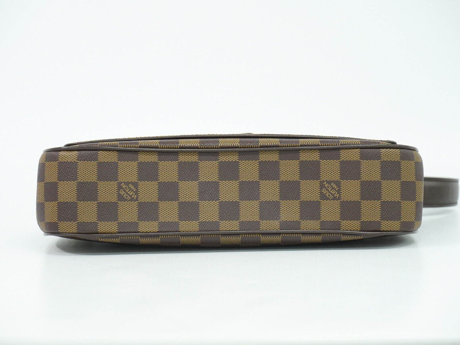 Louis Vuitton Aubagne  Leather Shoulder Bag